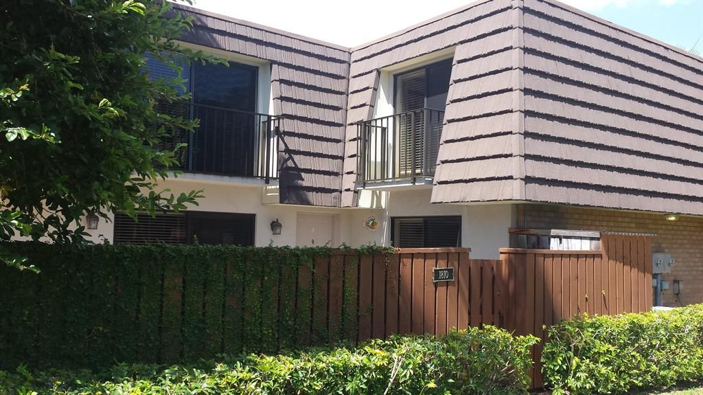 Photo of 1810 18th Court, Jupiter, FL 33477 (MLS # R10697695)