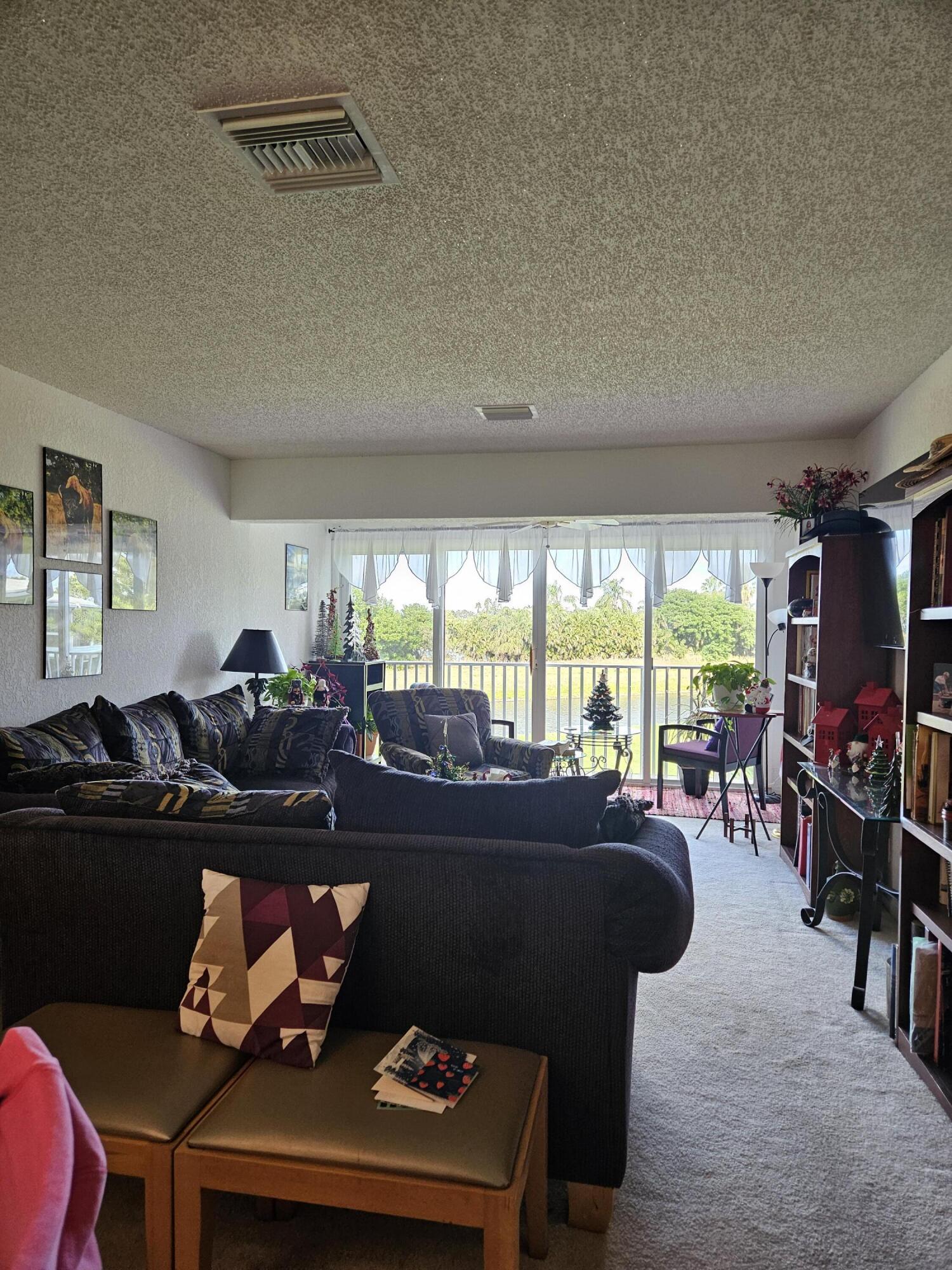 PINES OF DELRAY NORTH CONDO - Residential Lease