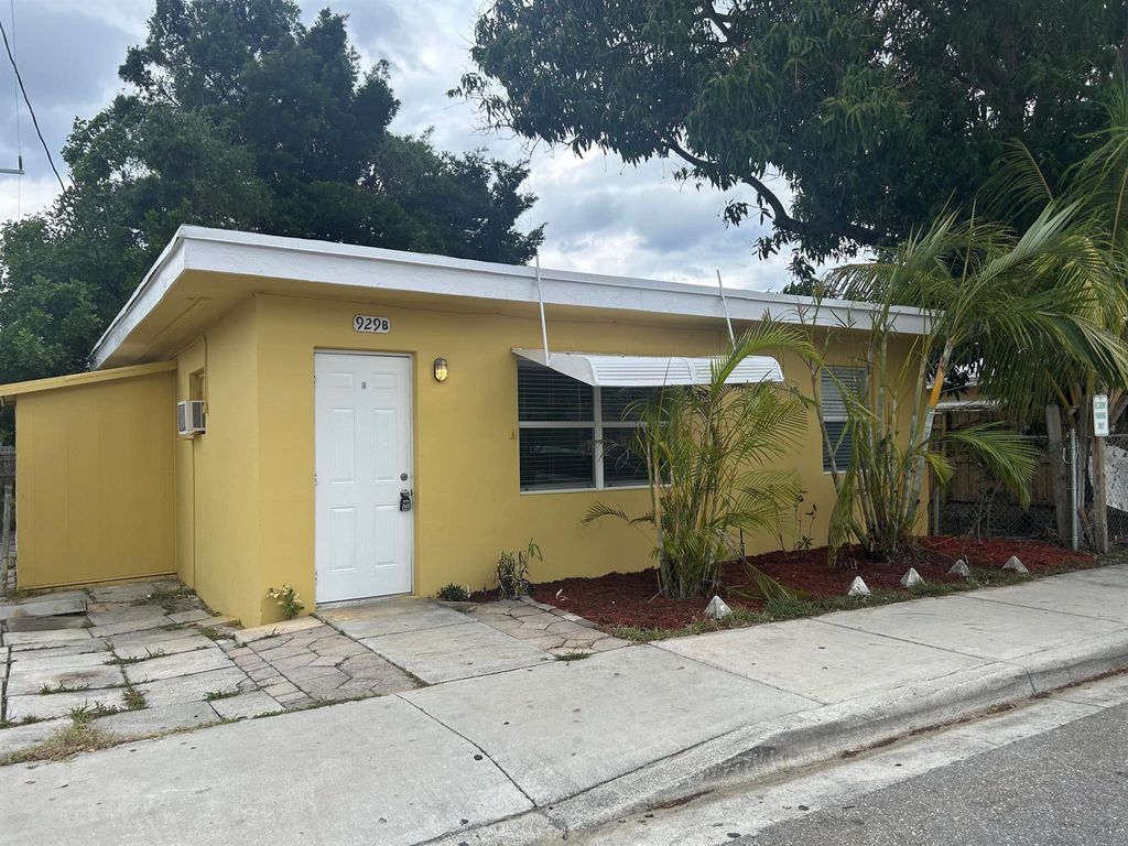 Photo of 929 S E Street #B, Lake Worth Beach, FL 33460 (MLS # R11078560)