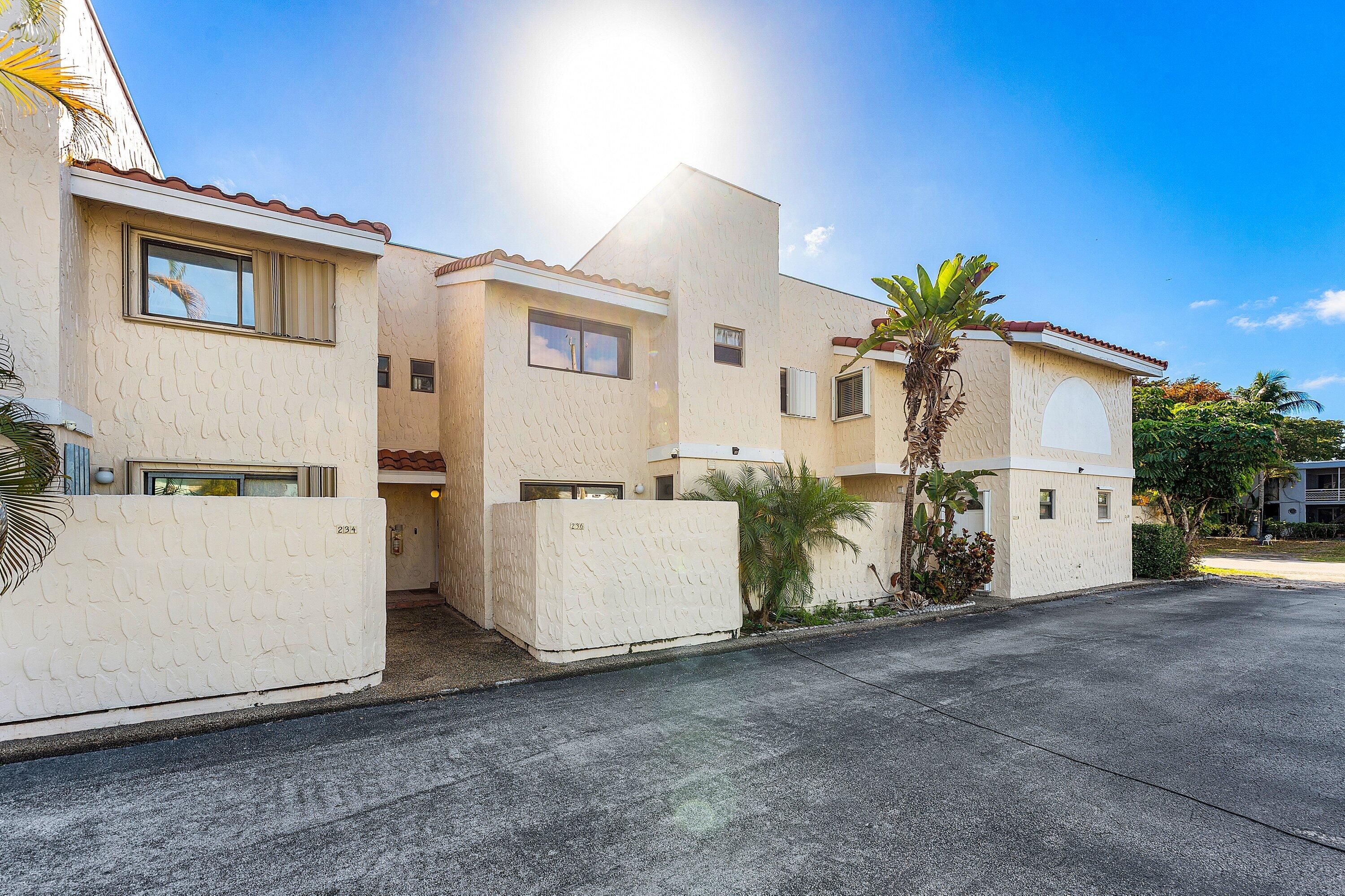 IBIZA CONDO - Residential