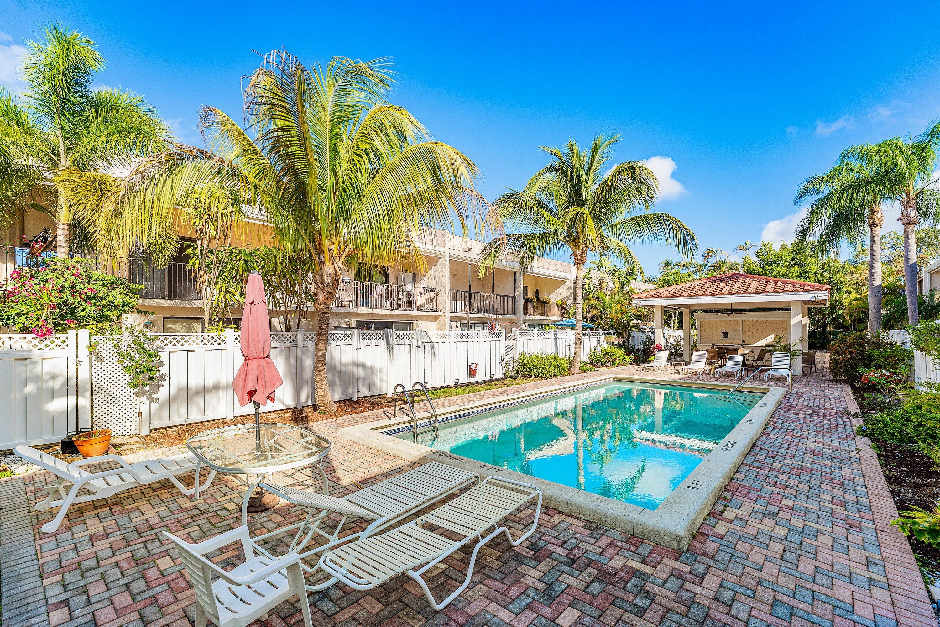 IBIZA CONDO - Residential