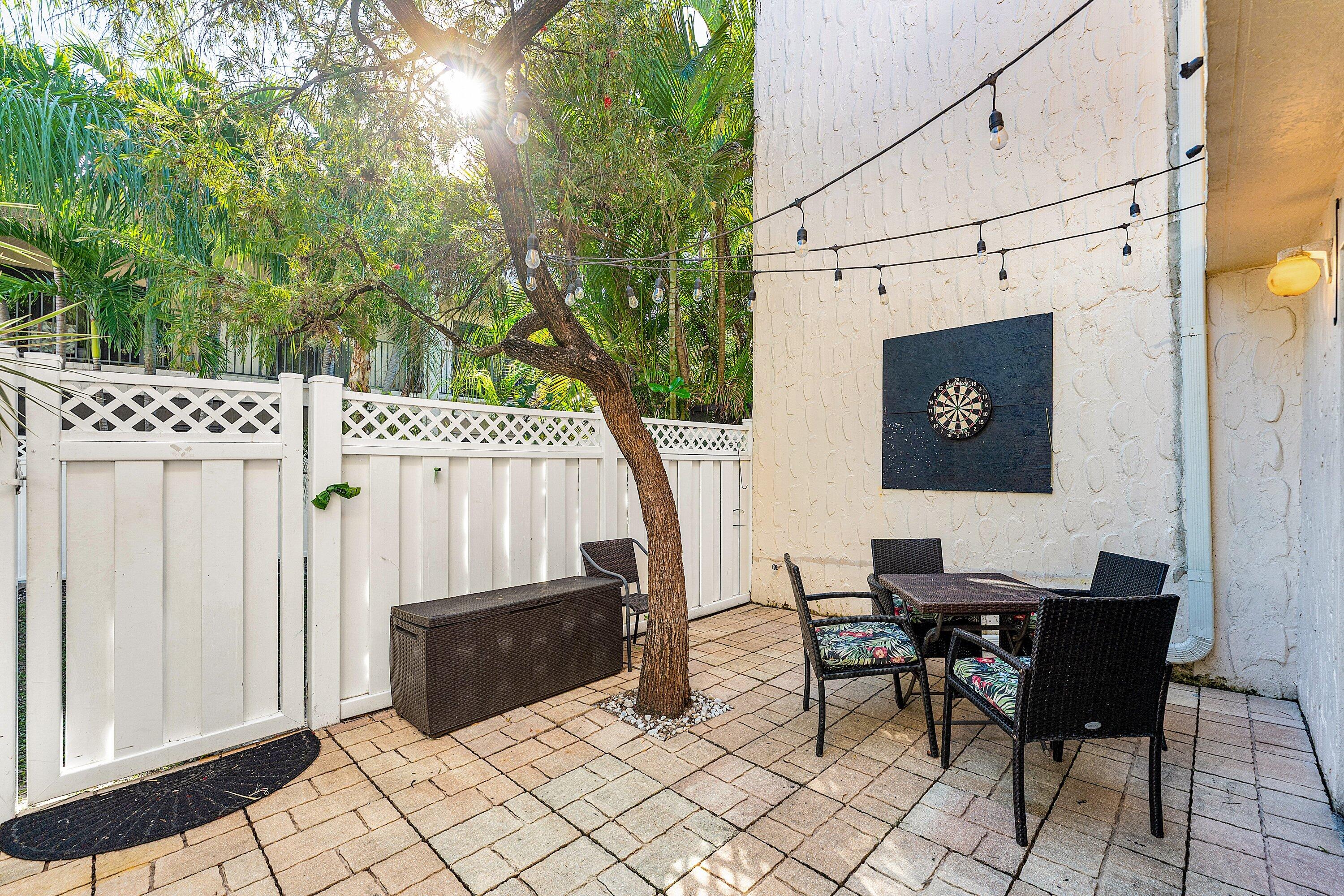 IBIZA CONDO - Residential