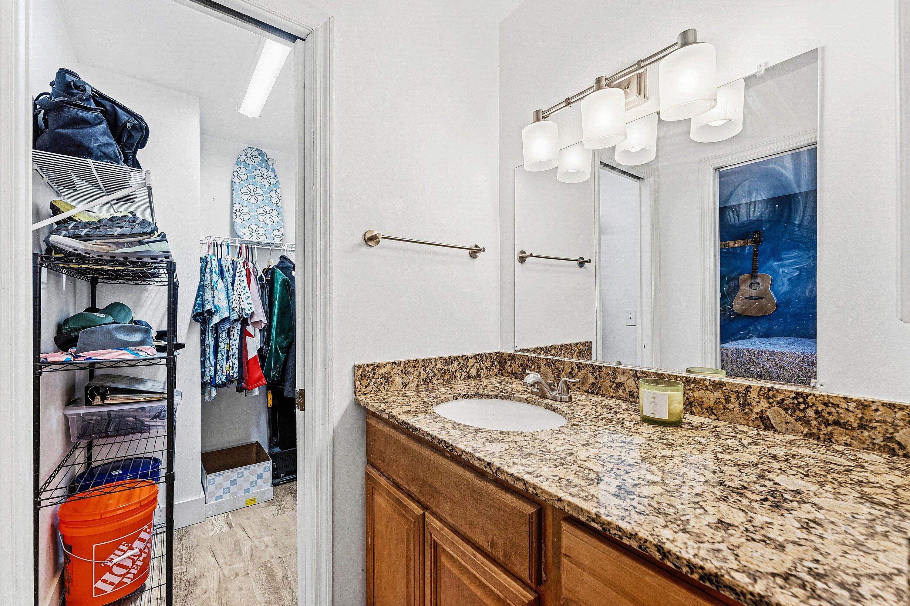 IBIZA CONDO - Residential