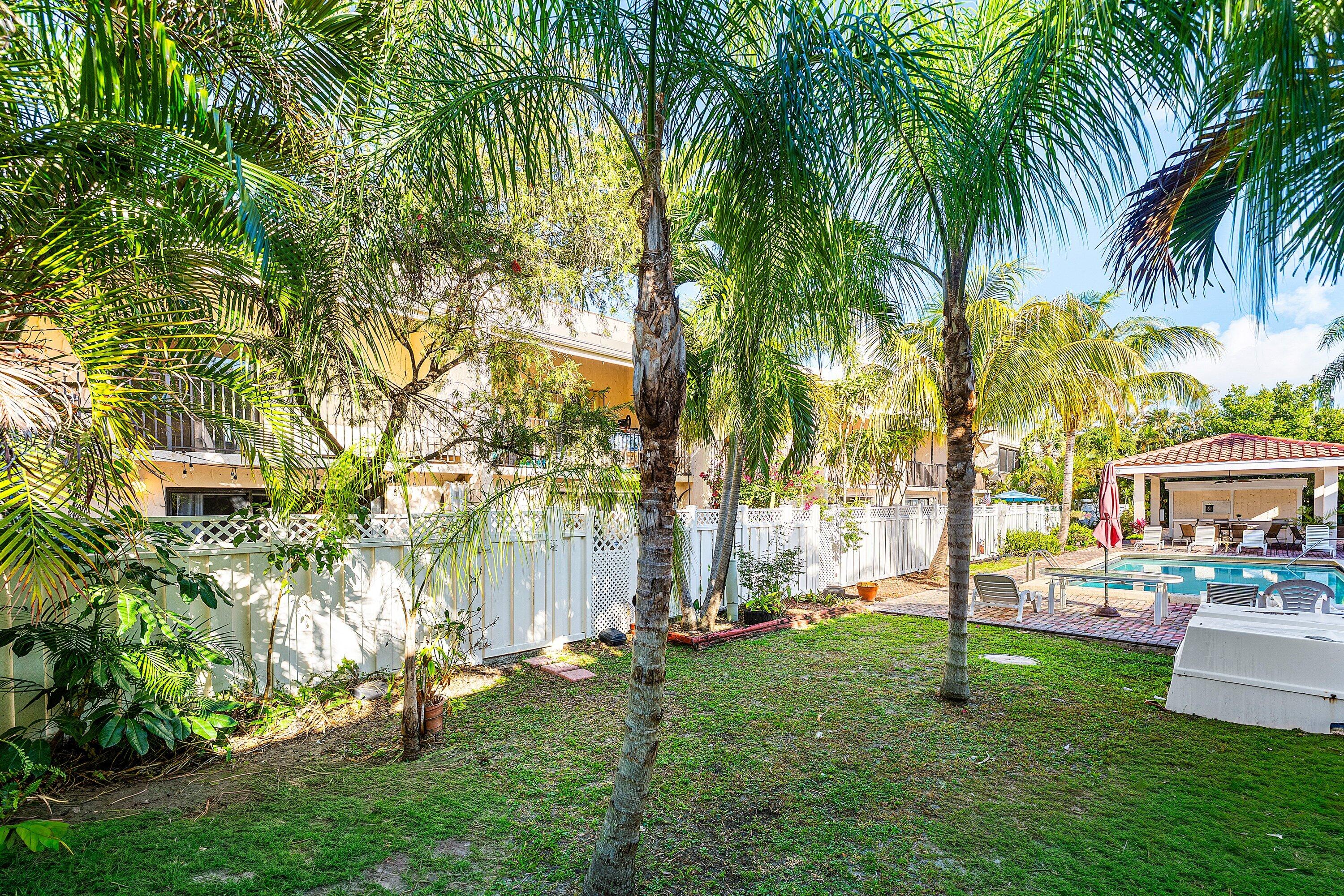 IBIZA CONDO - Residential