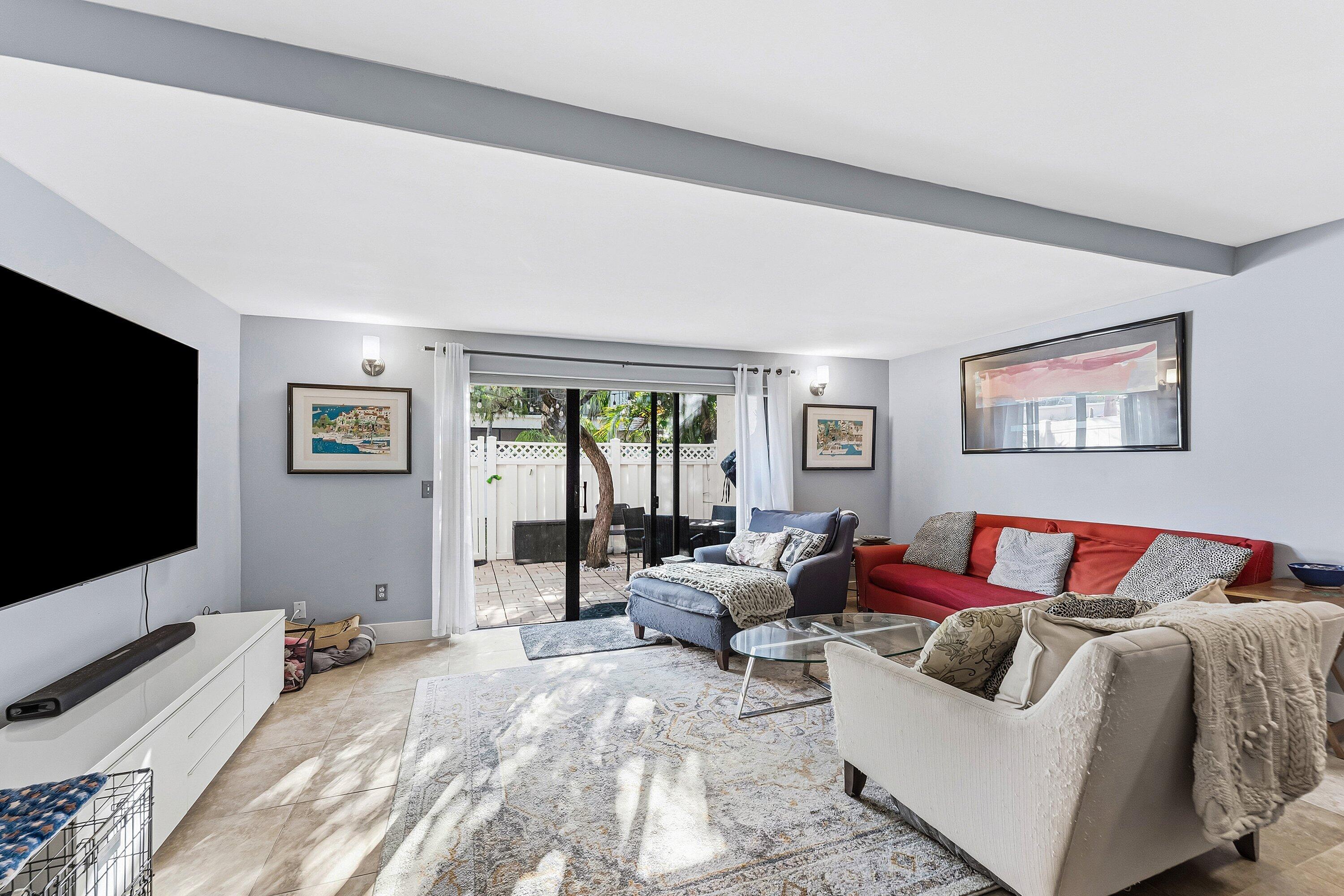 IBIZA CONDO - Residential