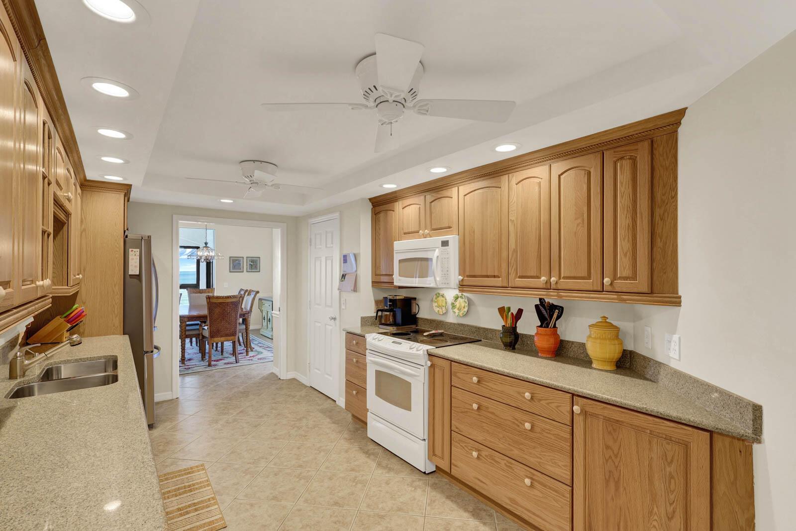 DUNE CONDO - Residential