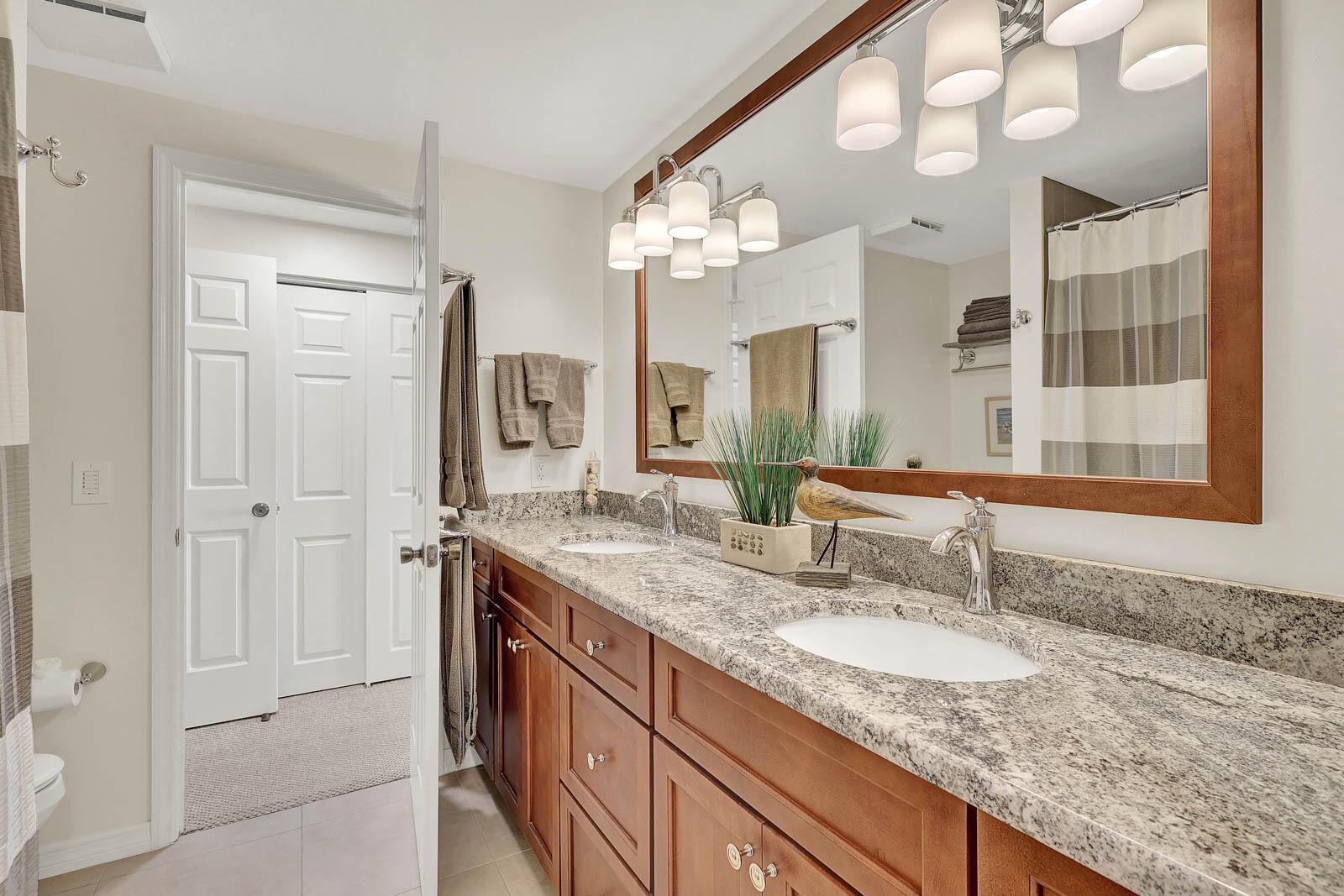 DUNE CONDO - Residential