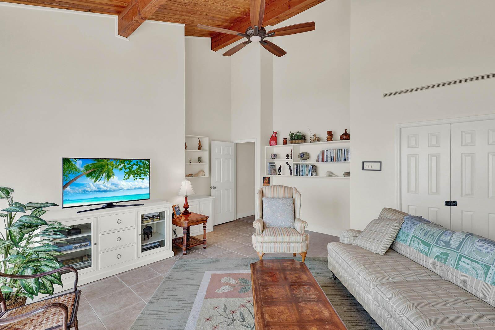 DUNE CONDO - Residential