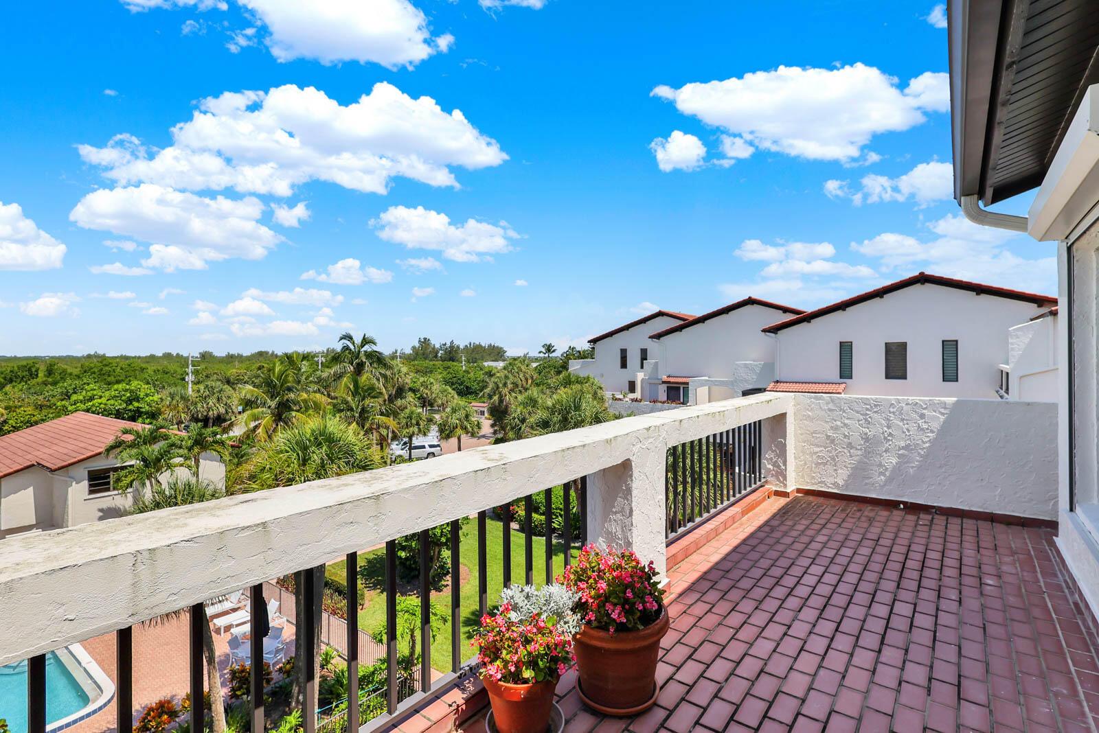 DUNE CONDO - Residential