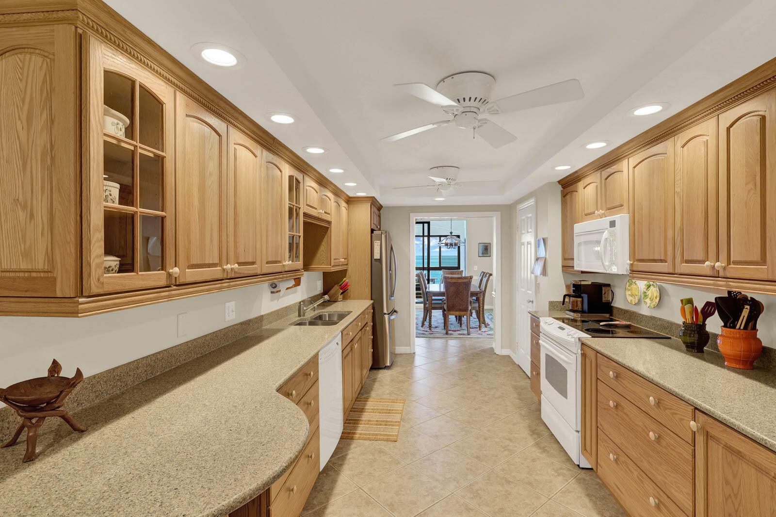 DUNE CONDO - Residential