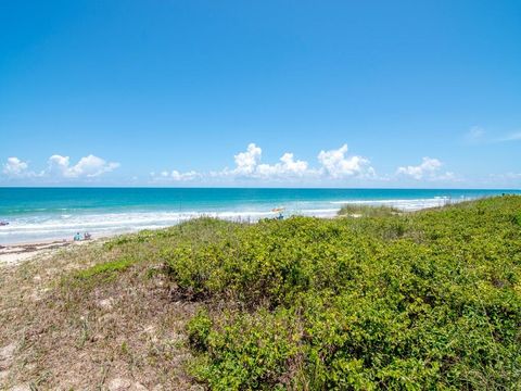 A home in Hutchinson Island