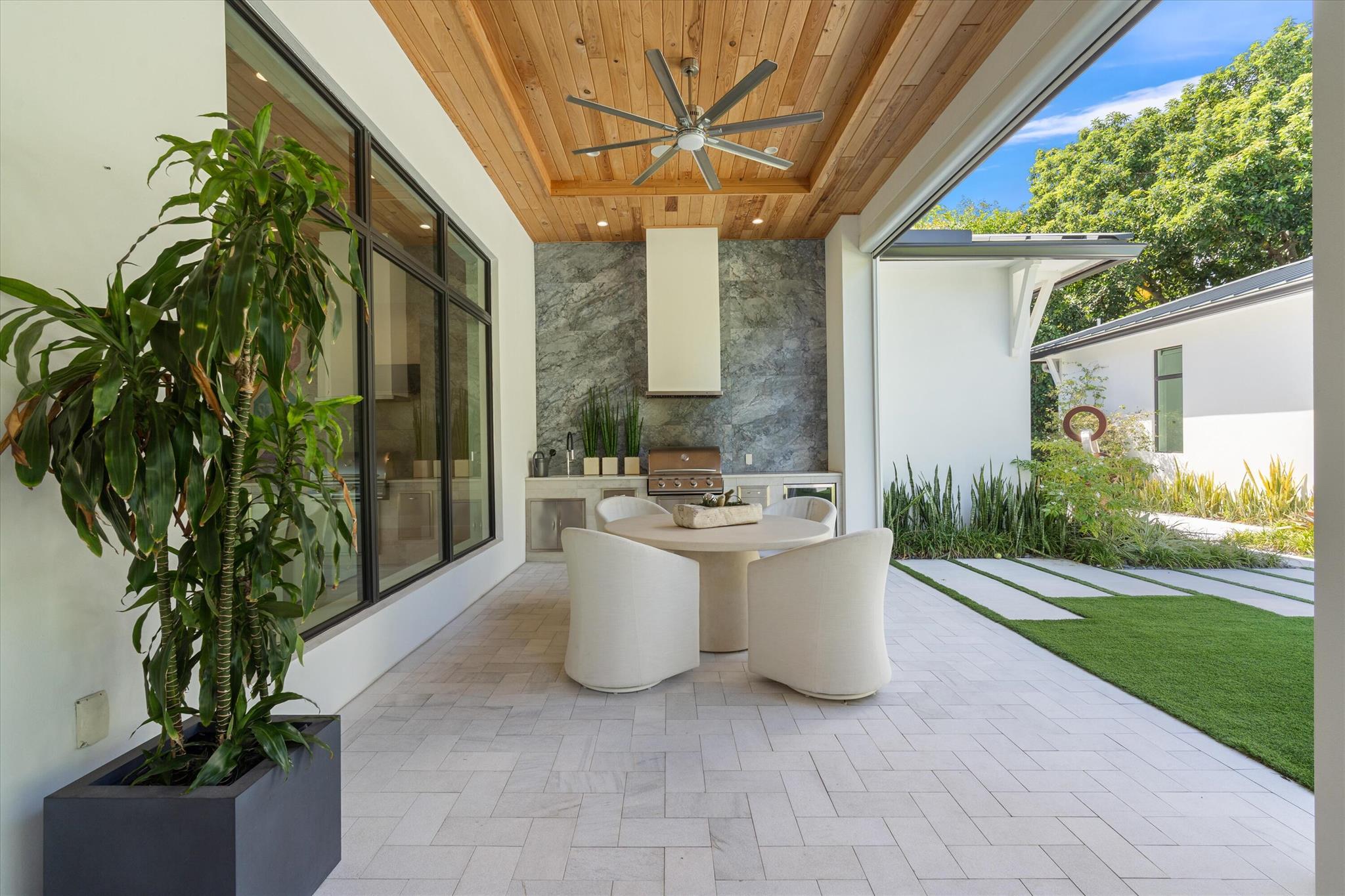 S/D OF 8-46-43 - Residential