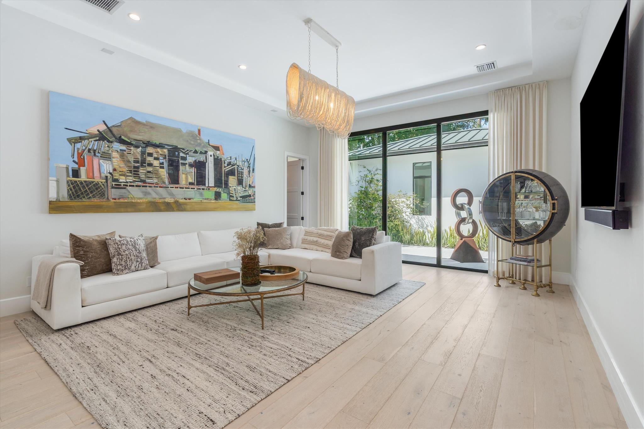 S/D OF 8-46-43 - Residential