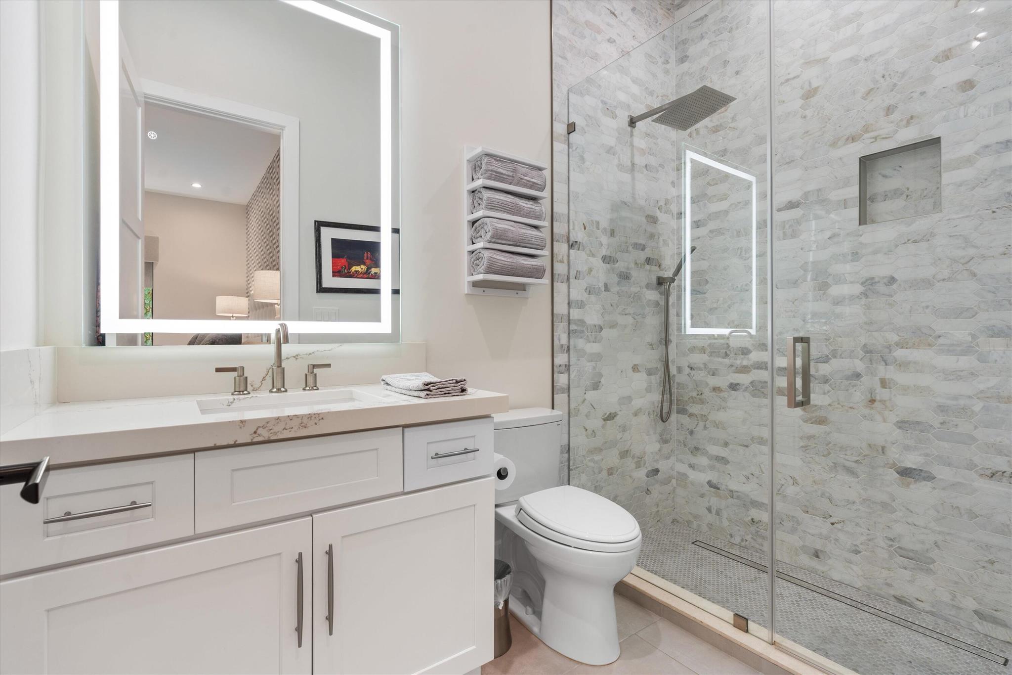 S/D OF 8-46-43 - Residential