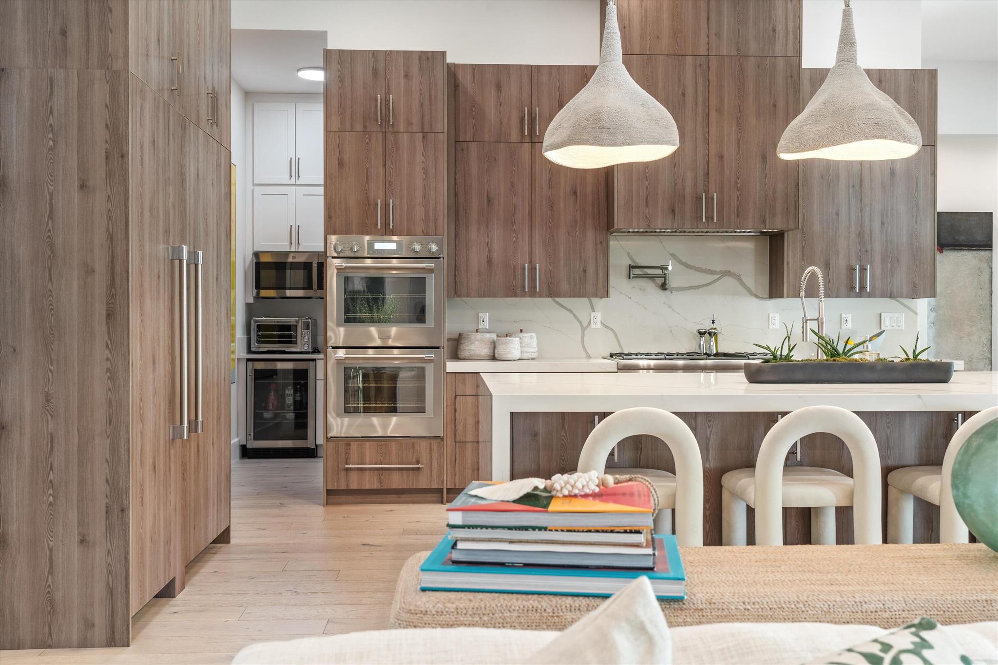 S/D OF 8-46-43 - Residential