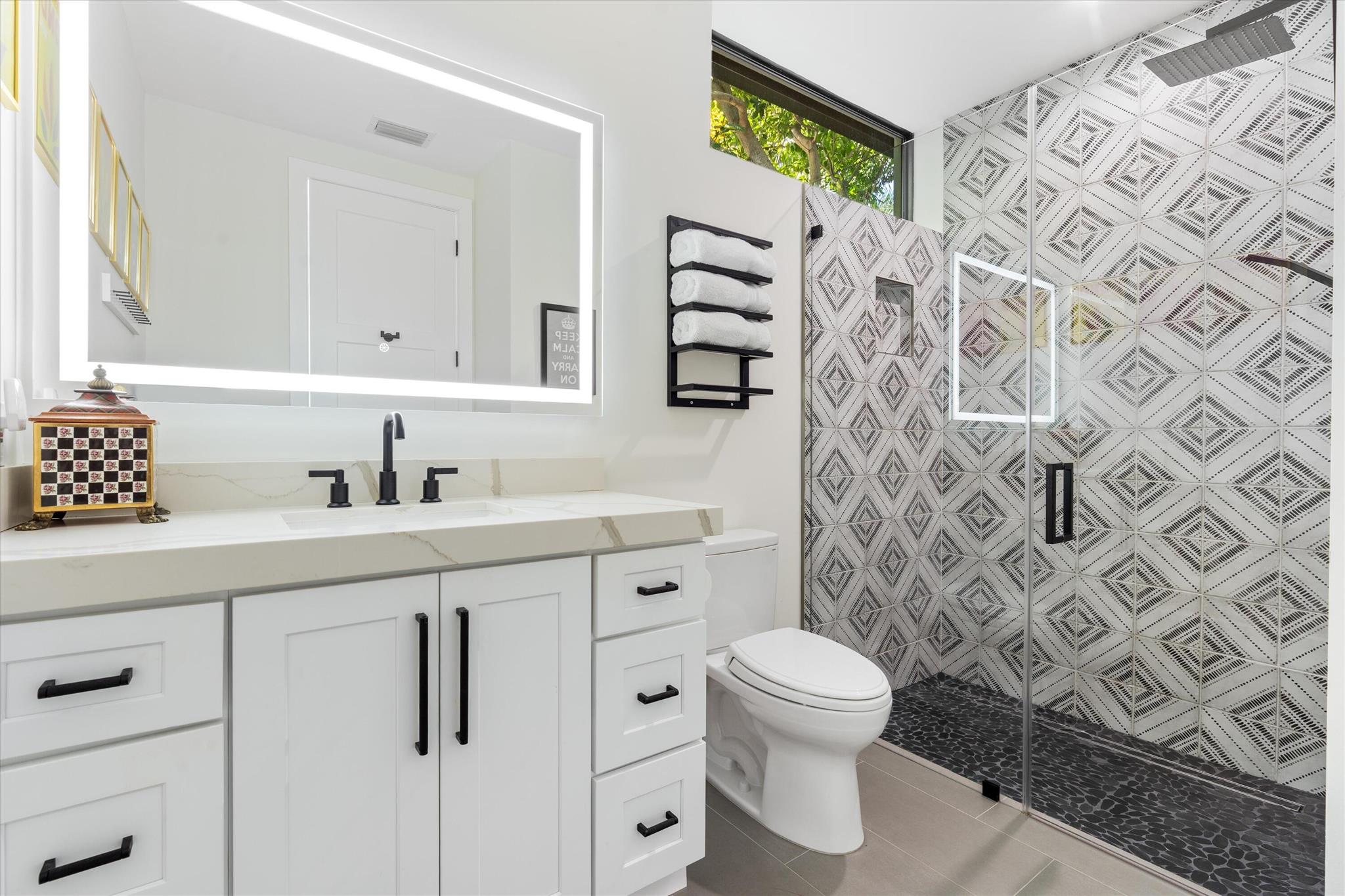 S/D OF 8-46-43 - Residential