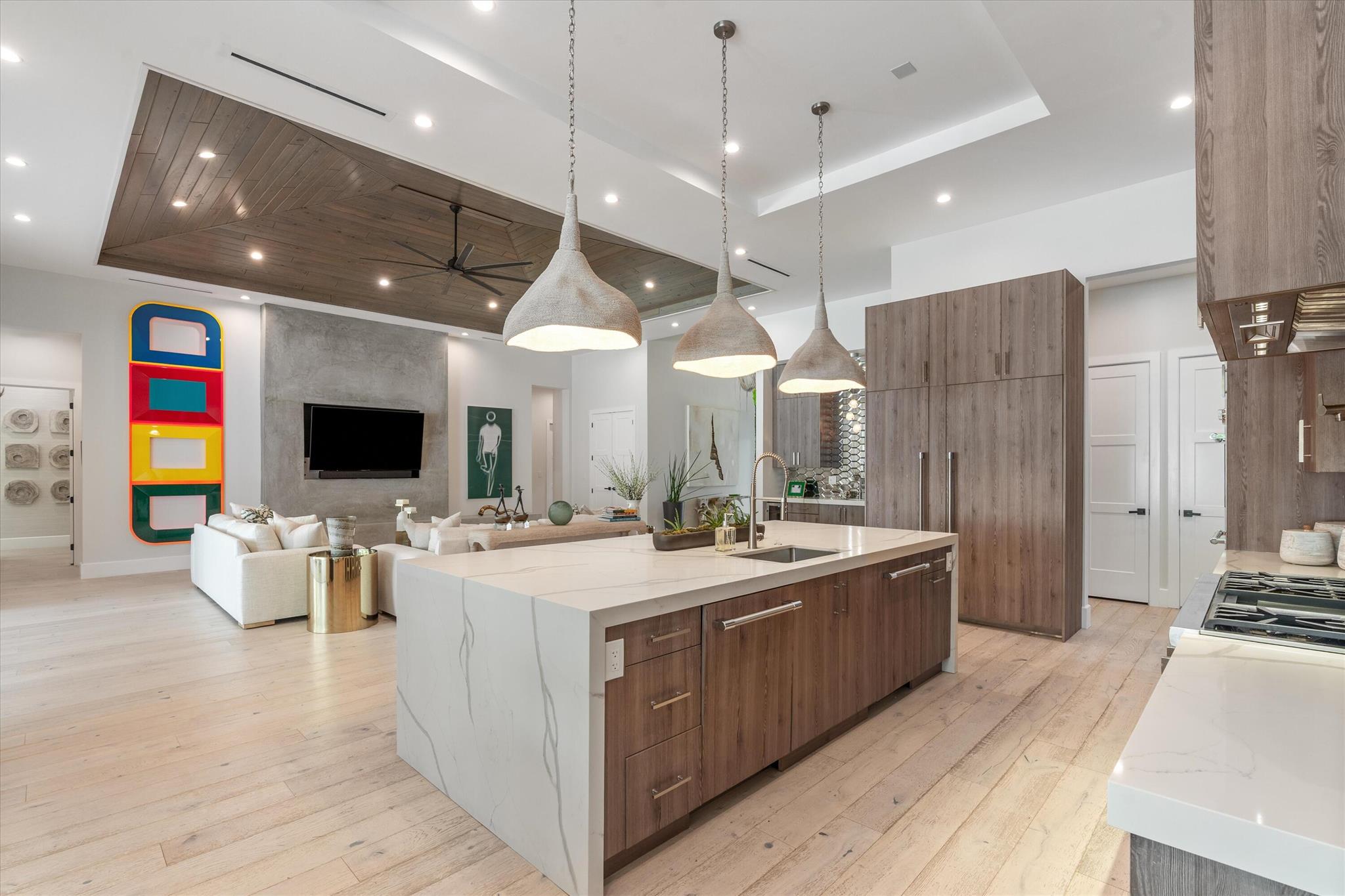 S/D OF 8-46-43 - Residential