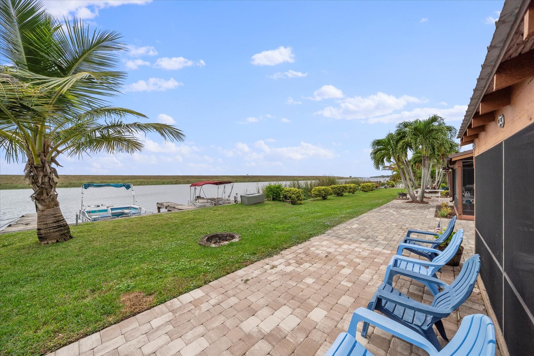 Log Harbor Condo - Residential