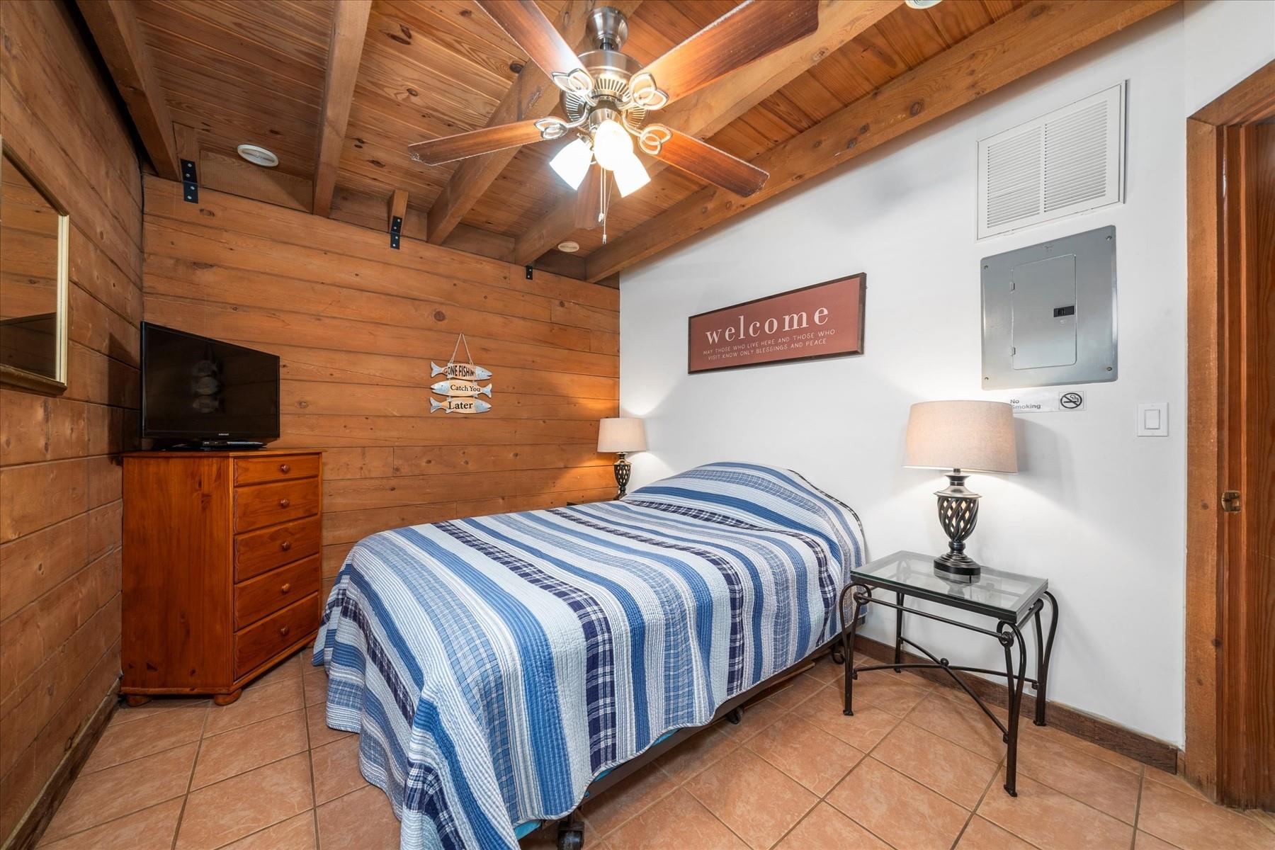 Log Harbor Condo - Residential