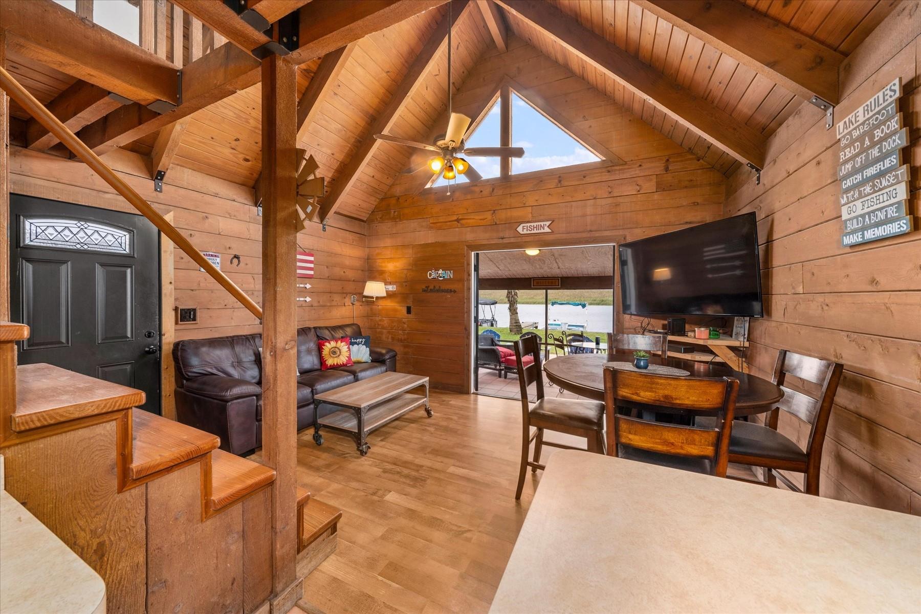 Log Harbor Condo - Residential