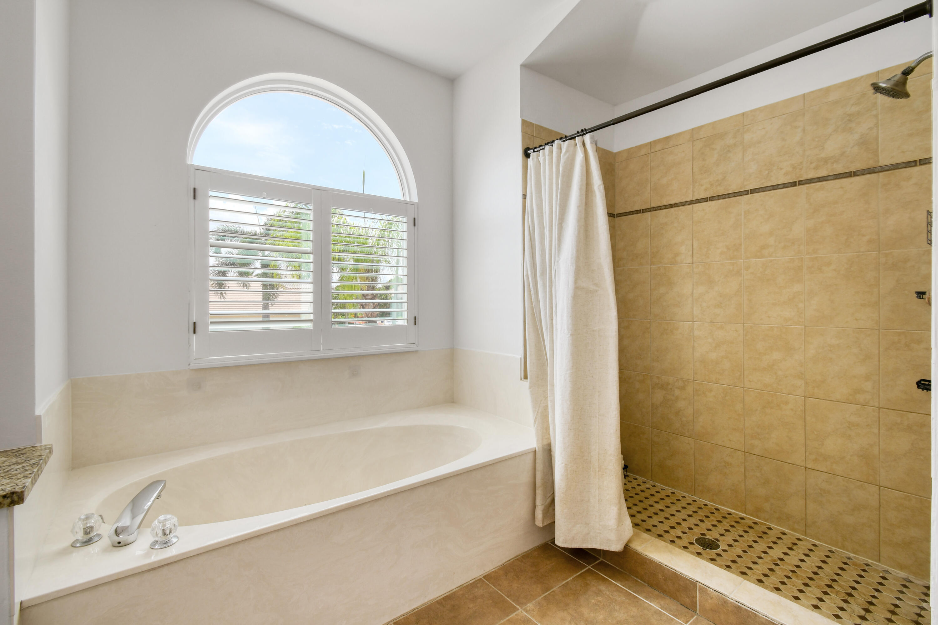 STONEBRIAR AT MAPLEWOOD - Residential