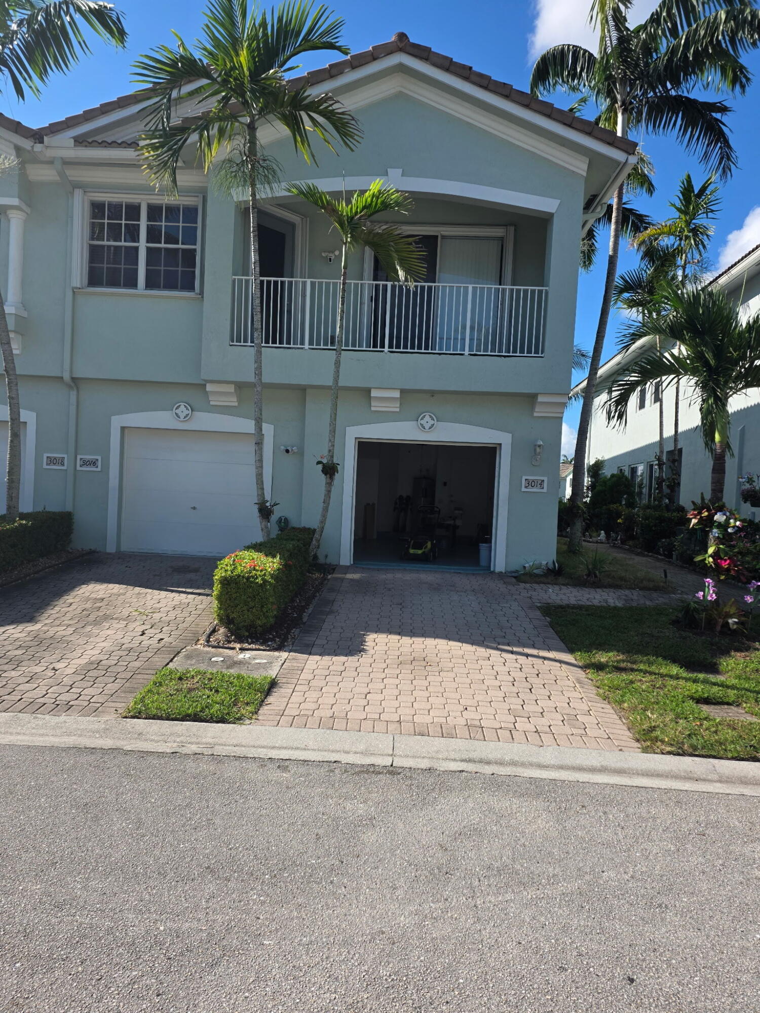 3014 Laurel Ridge Circle Circle
