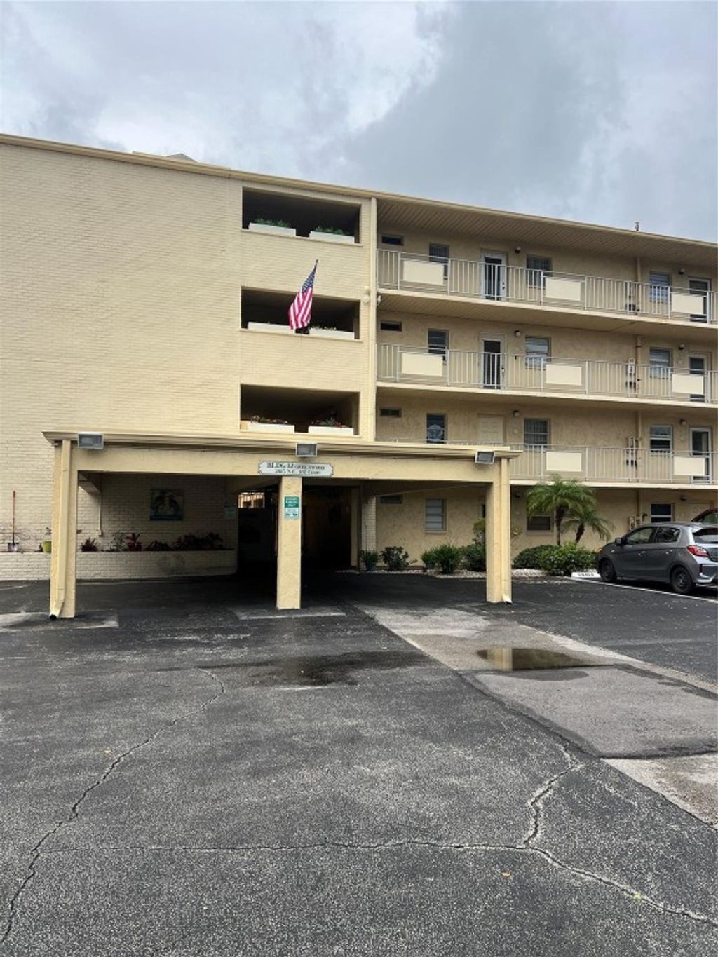 Photo of 2615 NE 3rd Court #213, Boynton Beach, FL 33435 (MLS # F10545737)