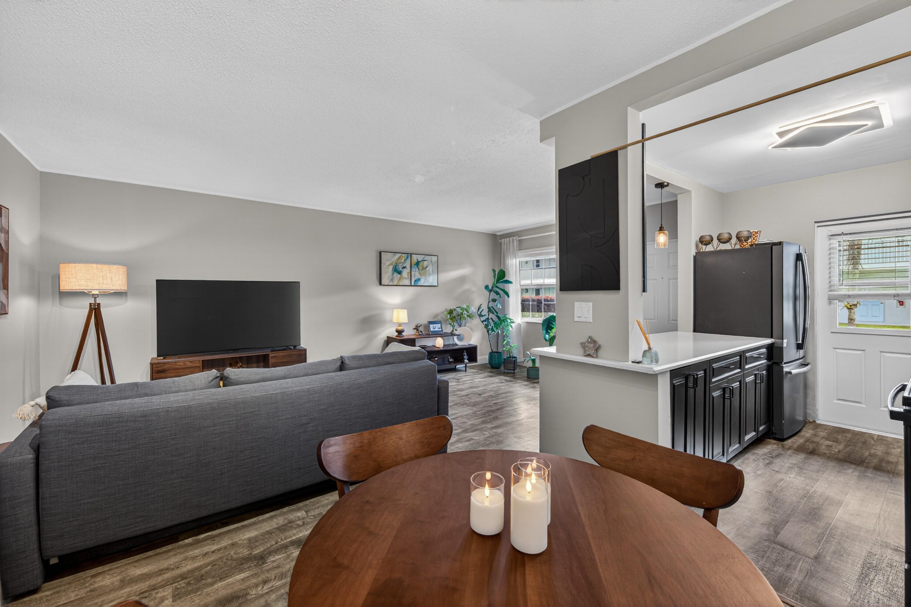 ASHLEY ARMS CONDO - Residential