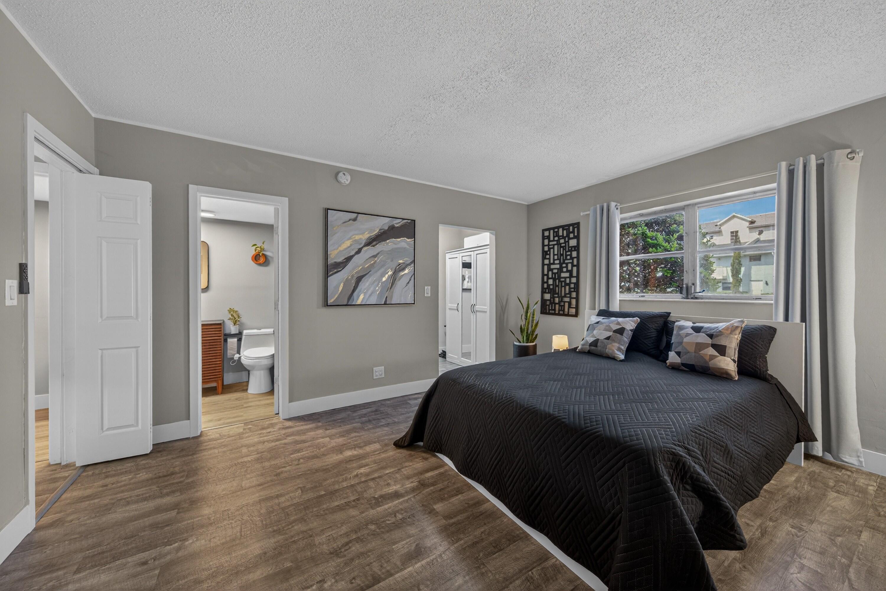 ASHLEY ARMS CONDO - Residential