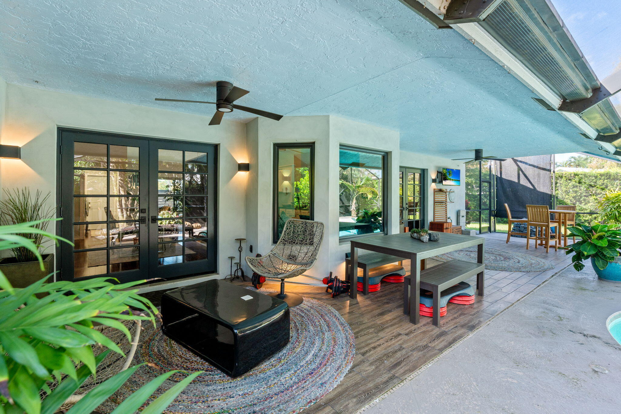 SUGAR POND MANOR OF WELLINGTON - Residential