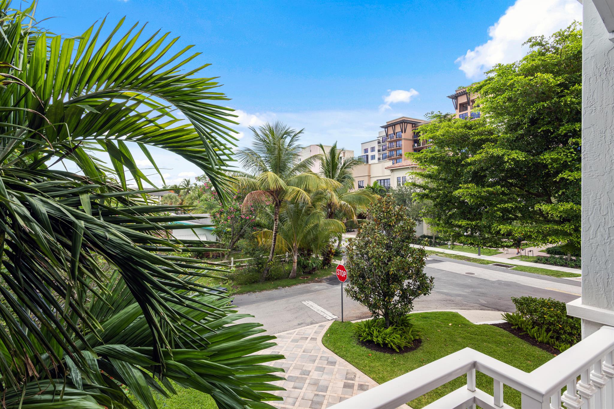 KINGS COURT - Residential