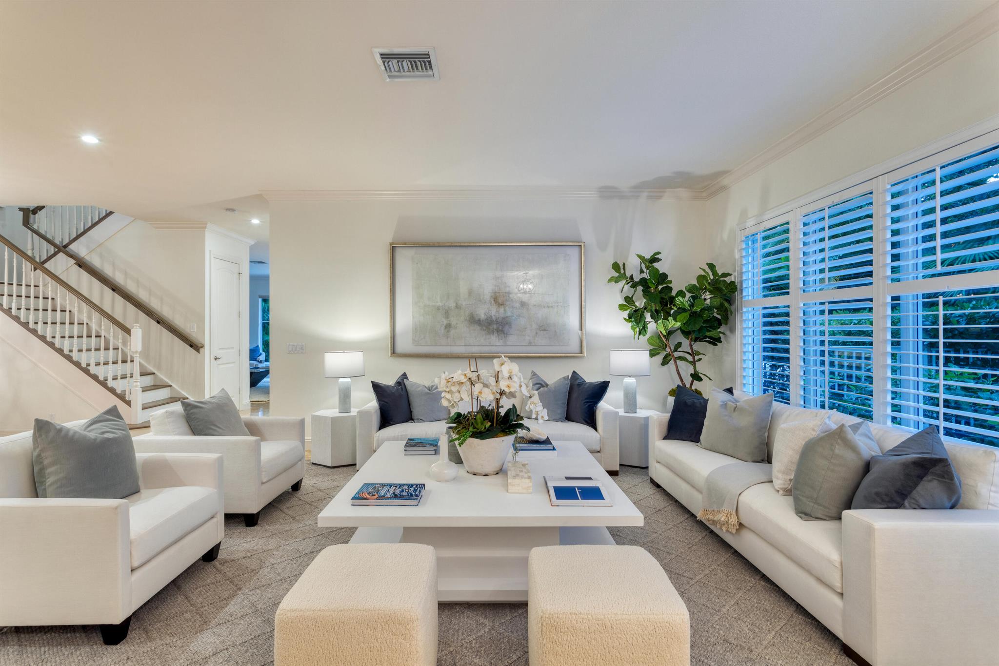 KINGS COURT - Residential