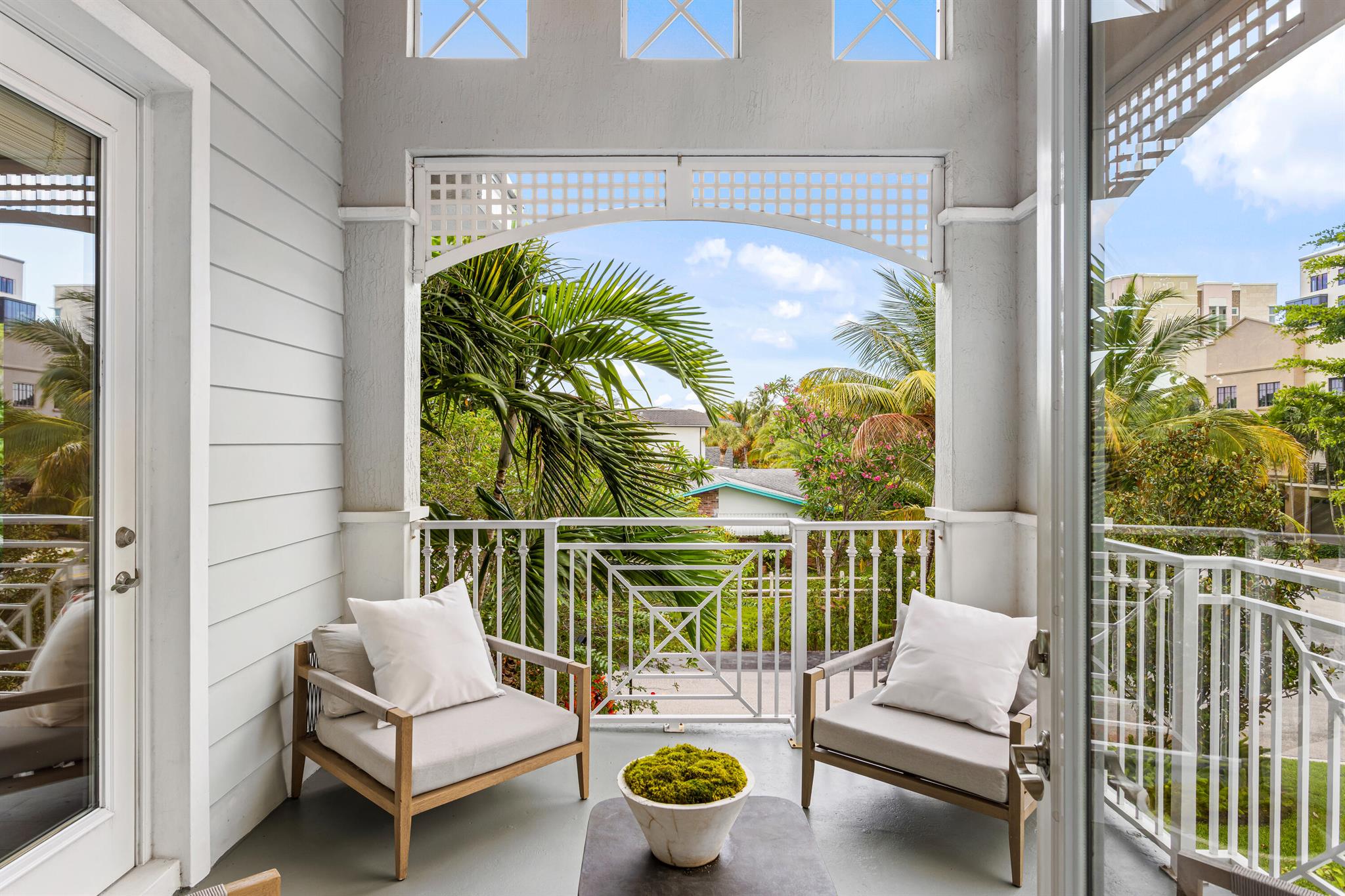 KINGS COURT - Residential