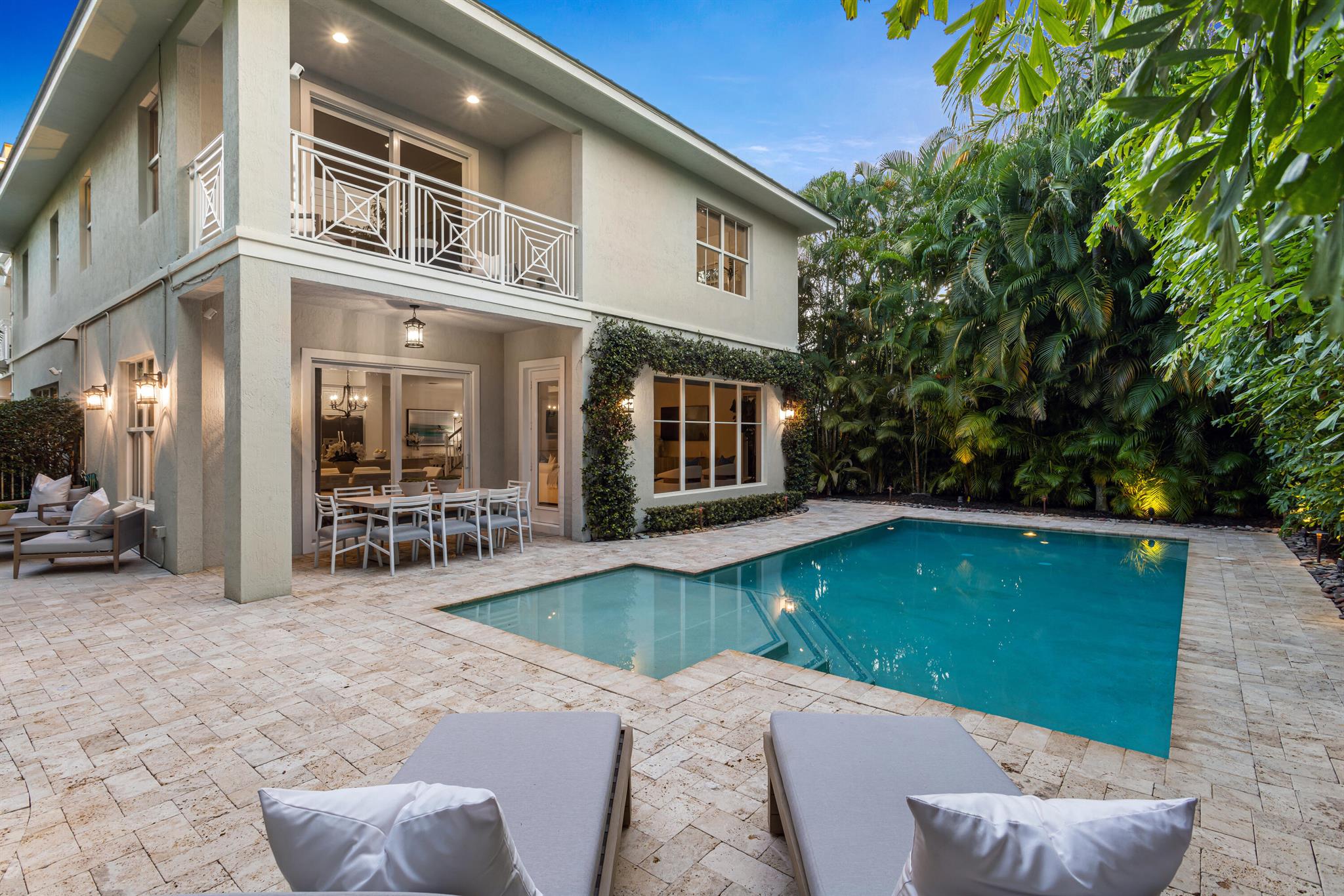 KINGS COURT - Residential