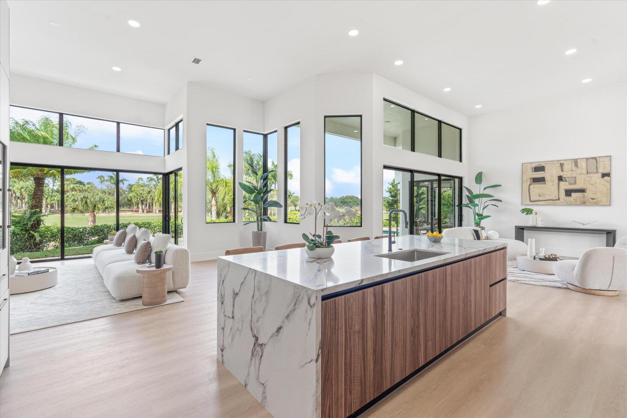 BREAKERS WEST - Residential