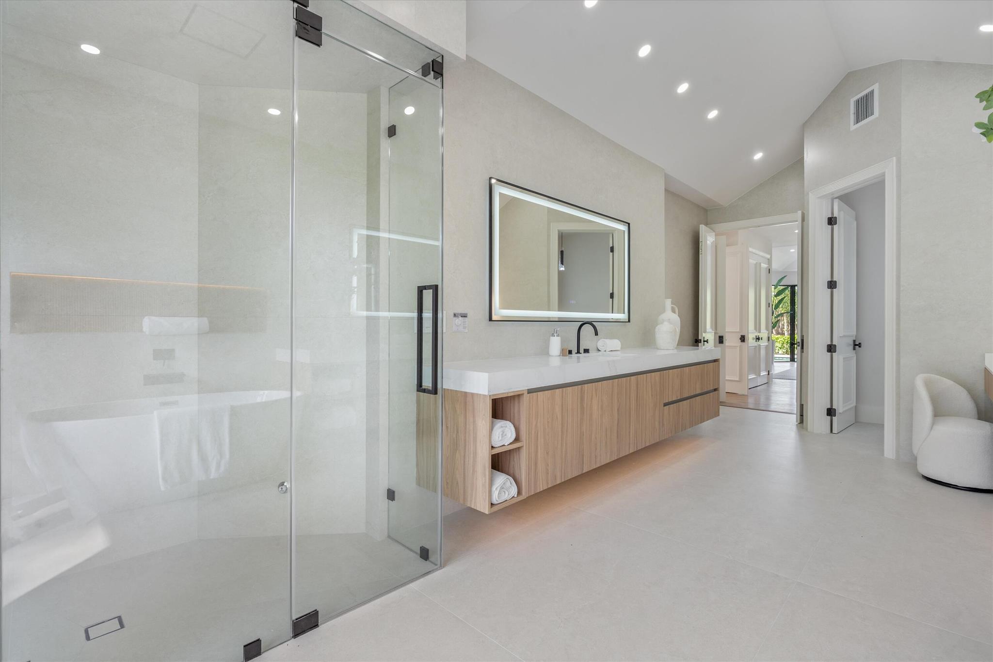 BREAKERS WEST - Residential