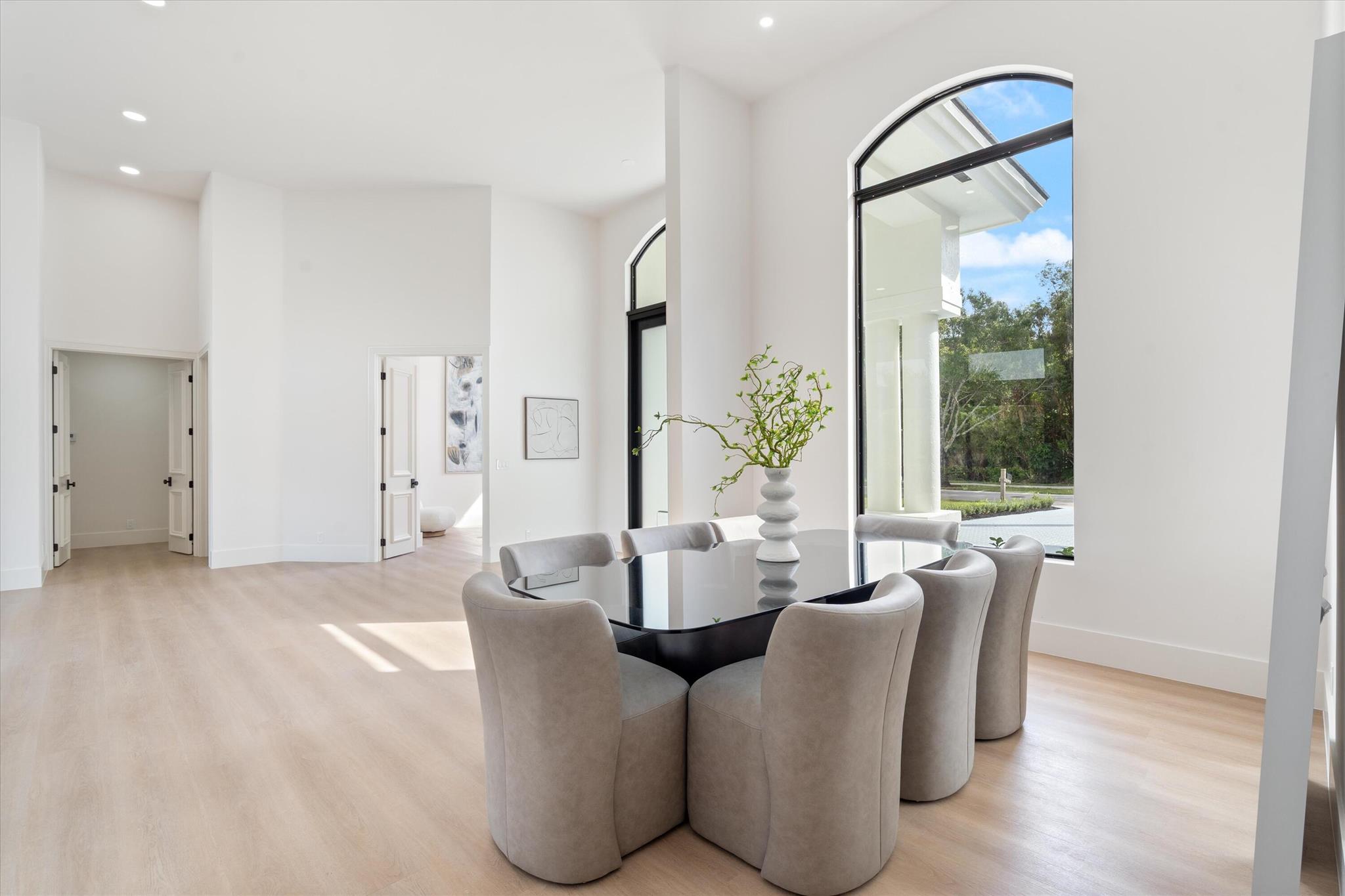 BREAKERS WEST - Residential