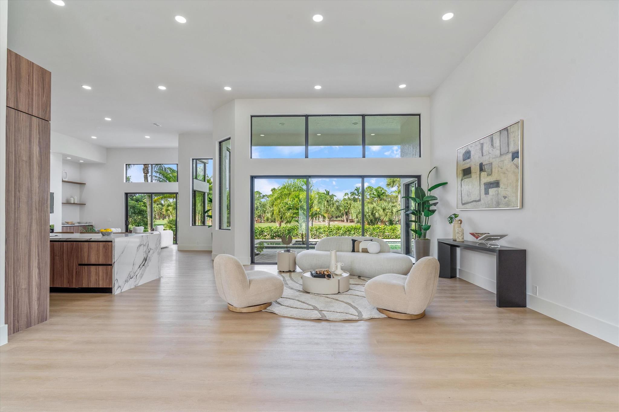 BREAKERS WEST - Residential