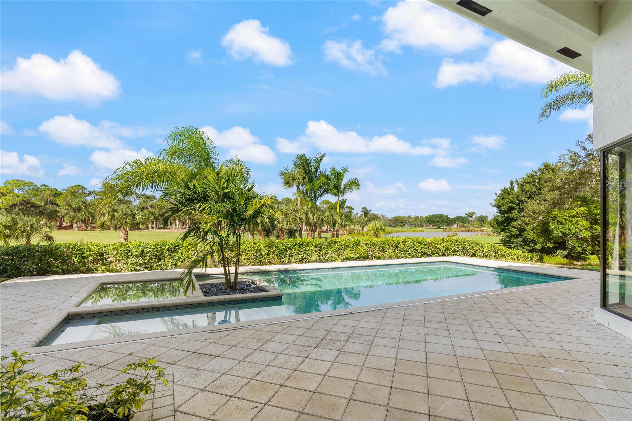 BREAKERS WEST - Residential