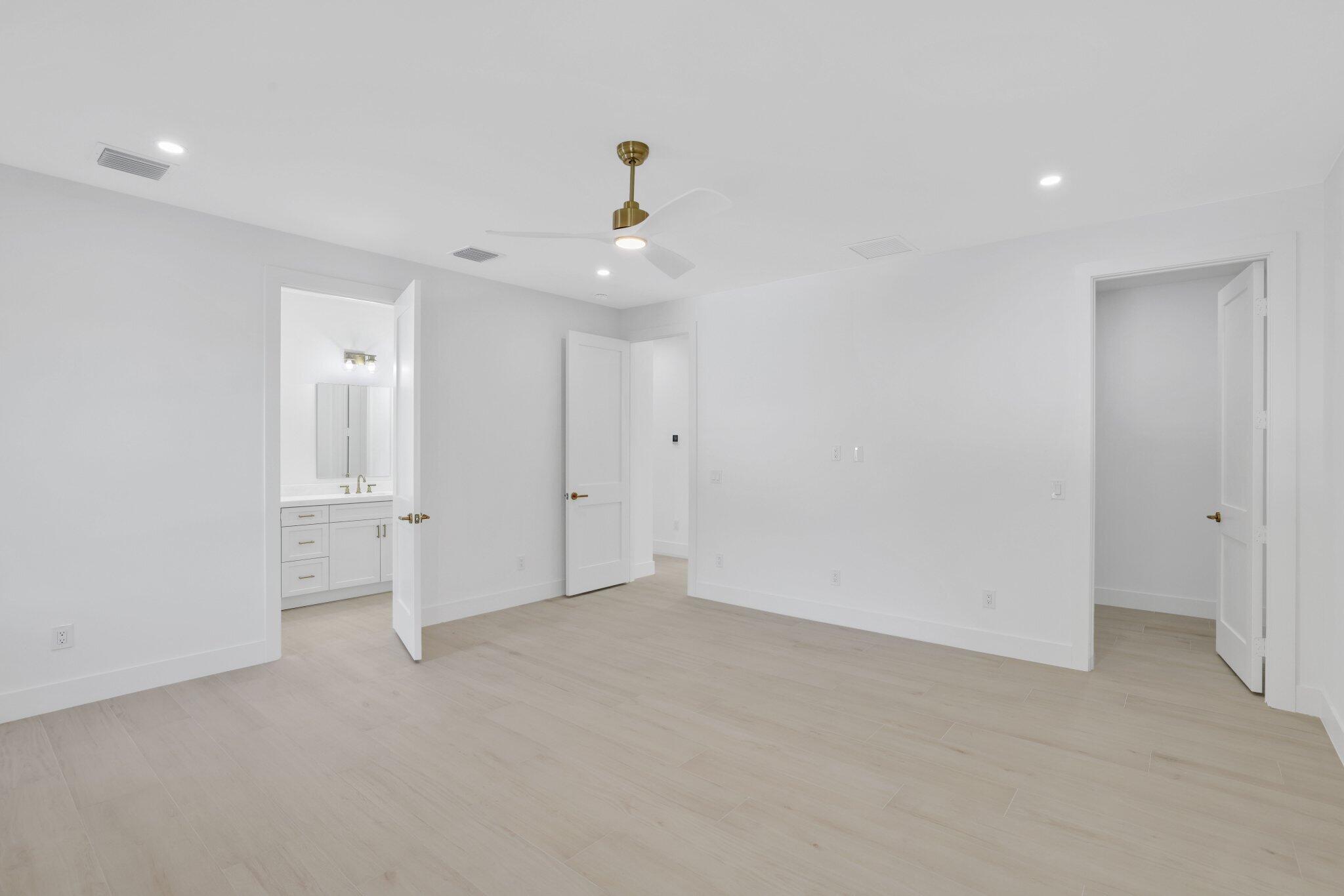 PALM BEACH SHORES - Residential