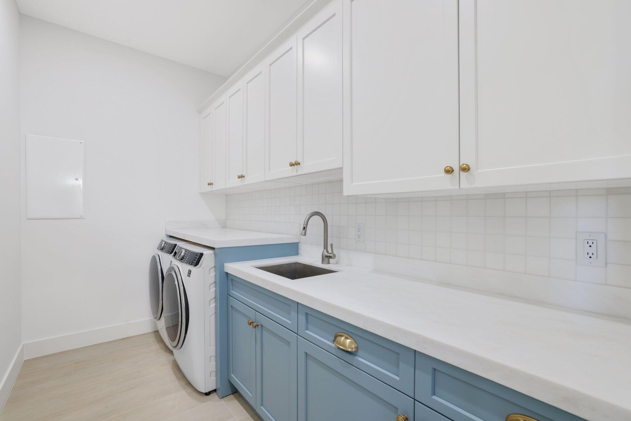 PALM BEACH SHORES - Residential