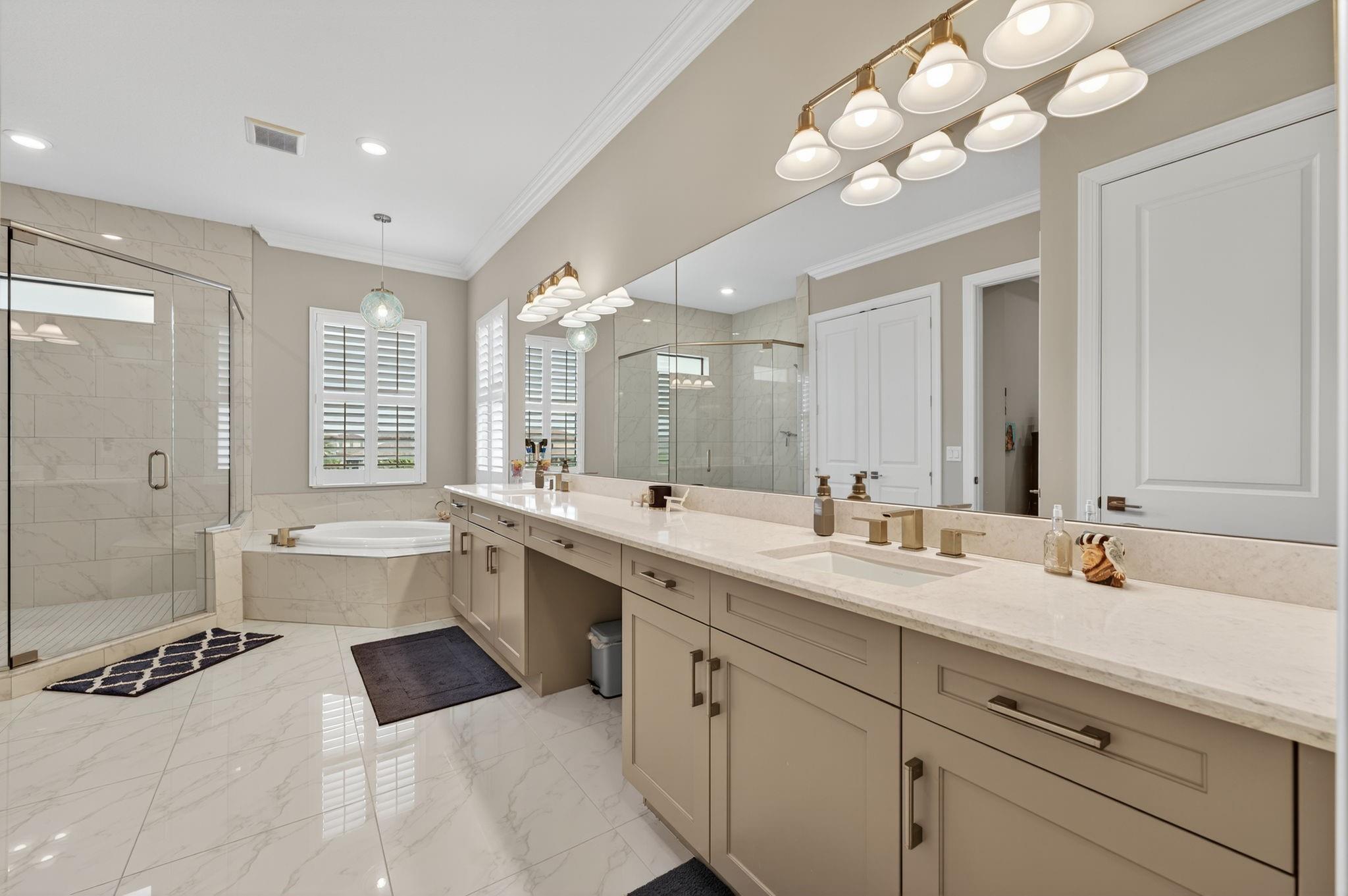 Parkland Bay 183-49 B - Residential