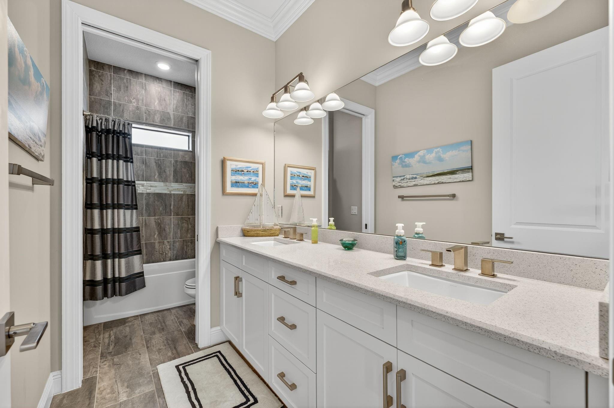 Parkland Bay 183-49 B - Residential