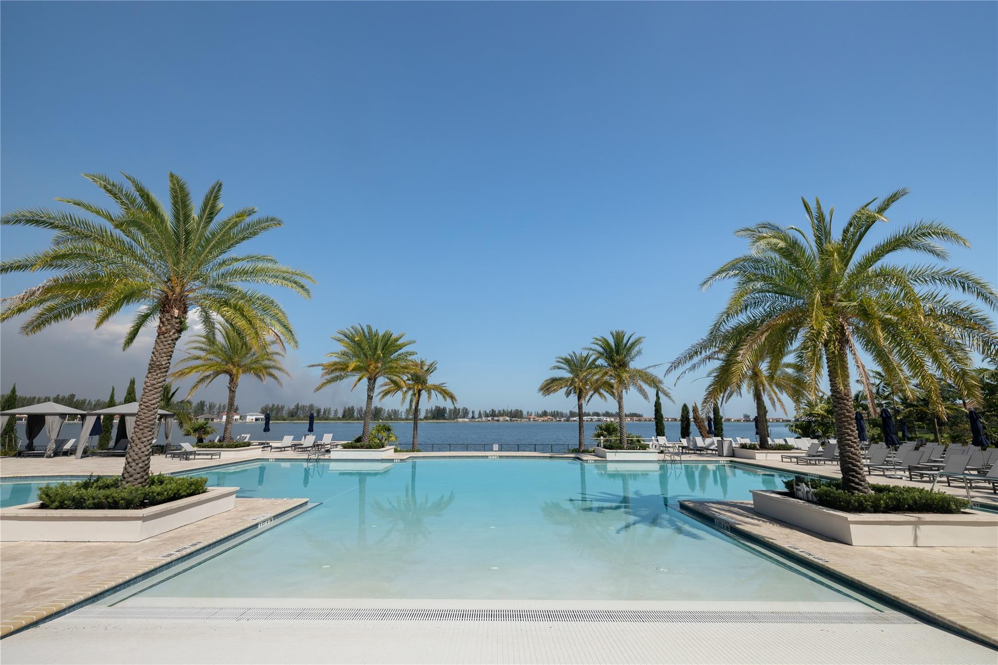 Parkland Bay 183-49 B - Residential