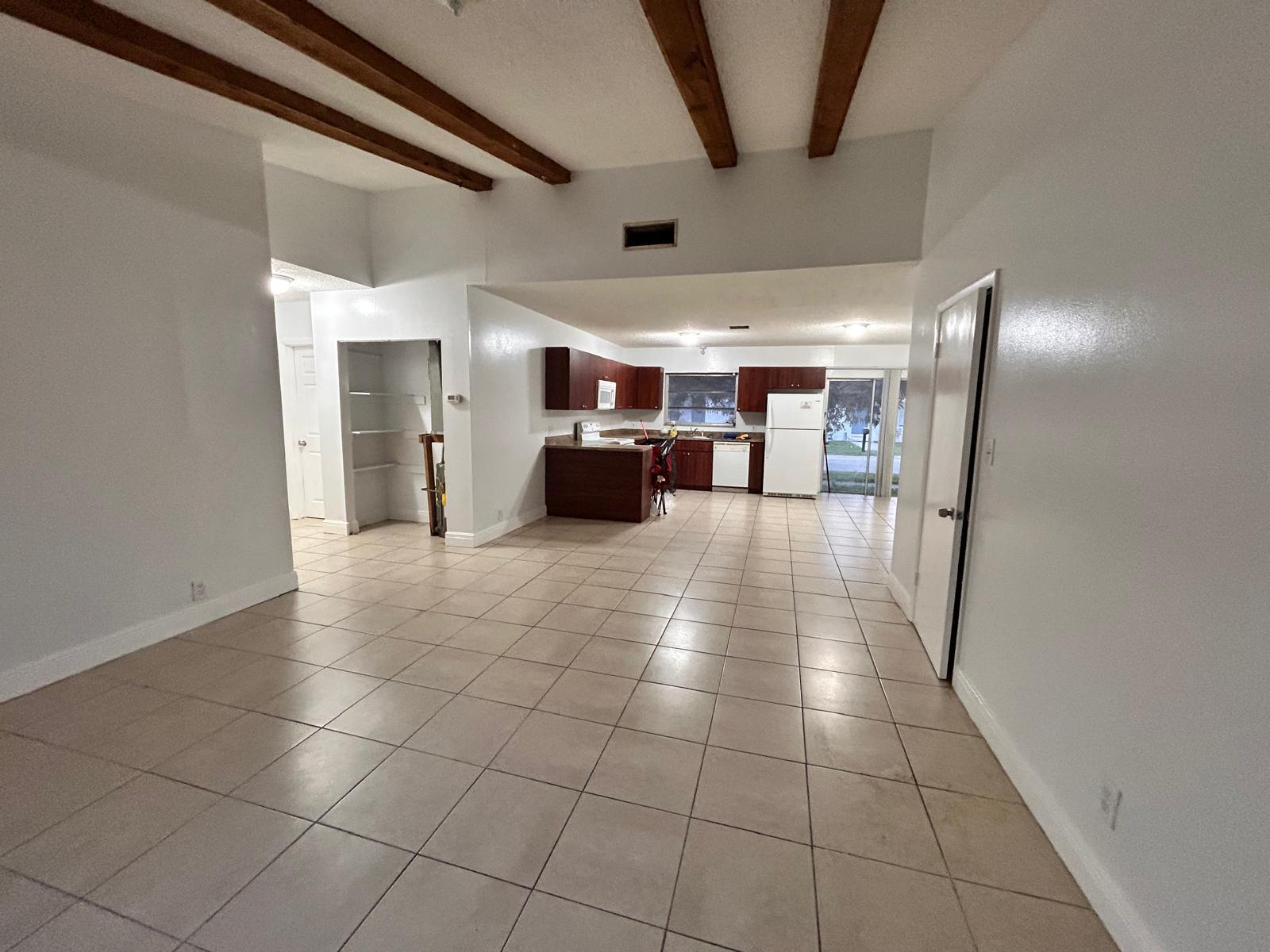 HOLLYWOOD BEACH HEIGHTS SEC - Residential Lease