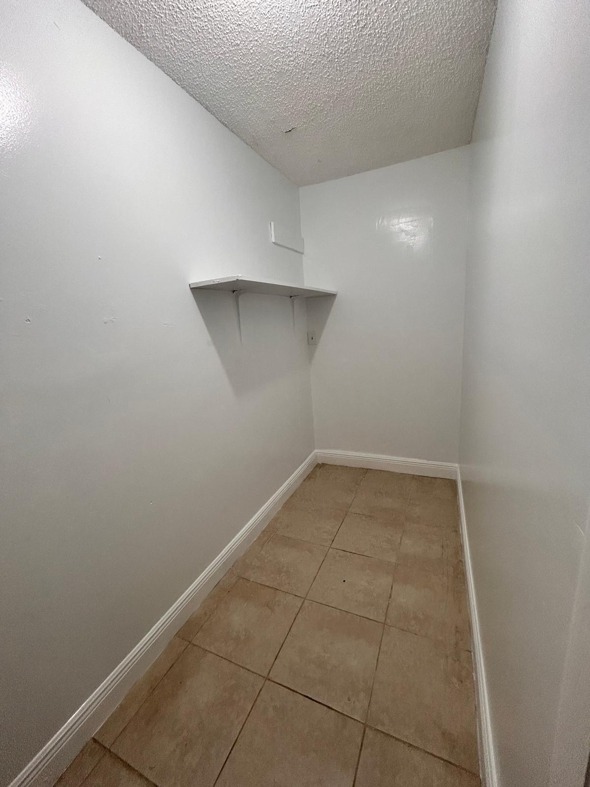 HOLLYWOOD BEACH HEIGHTS SEC - Residential Lease