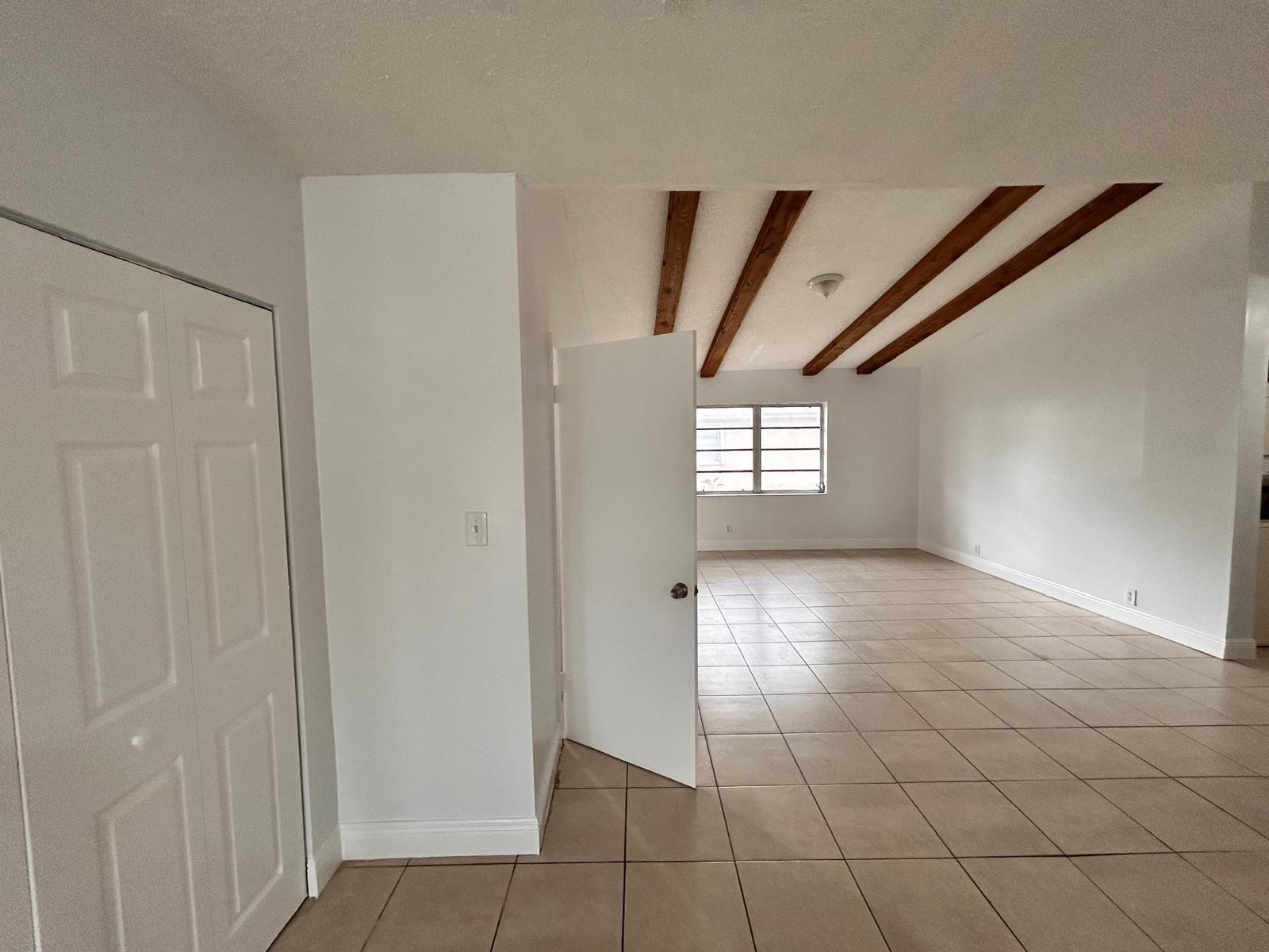 HOLLYWOOD BEACH HEIGHTS SEC - Residential Lease