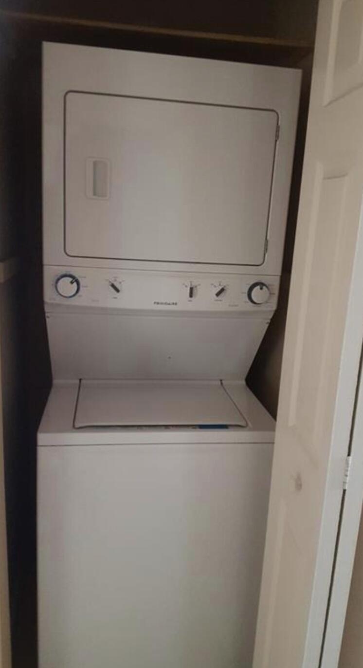 HOLLYWOOD BEACH HEIGHTS SEC - Residential Lease