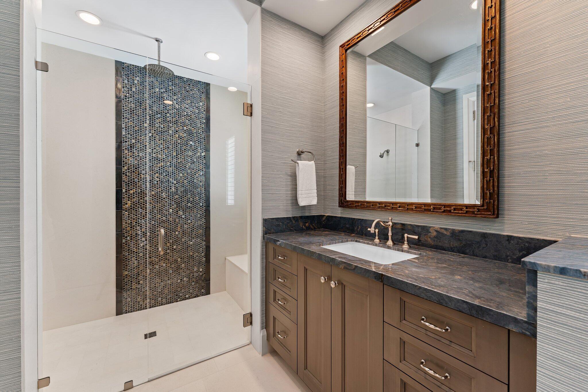 OLD PALM - Residential