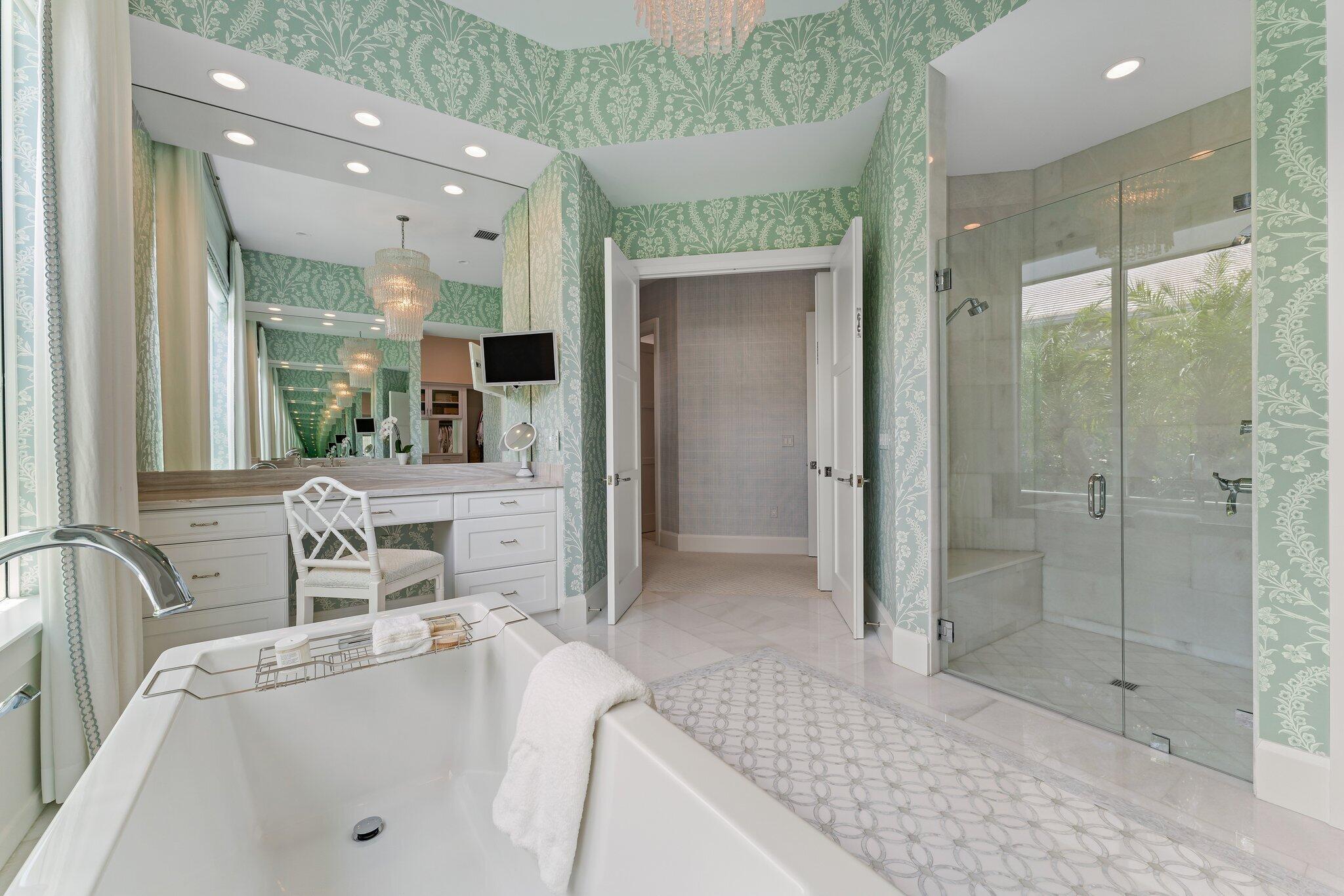 OLD PALM - Residential